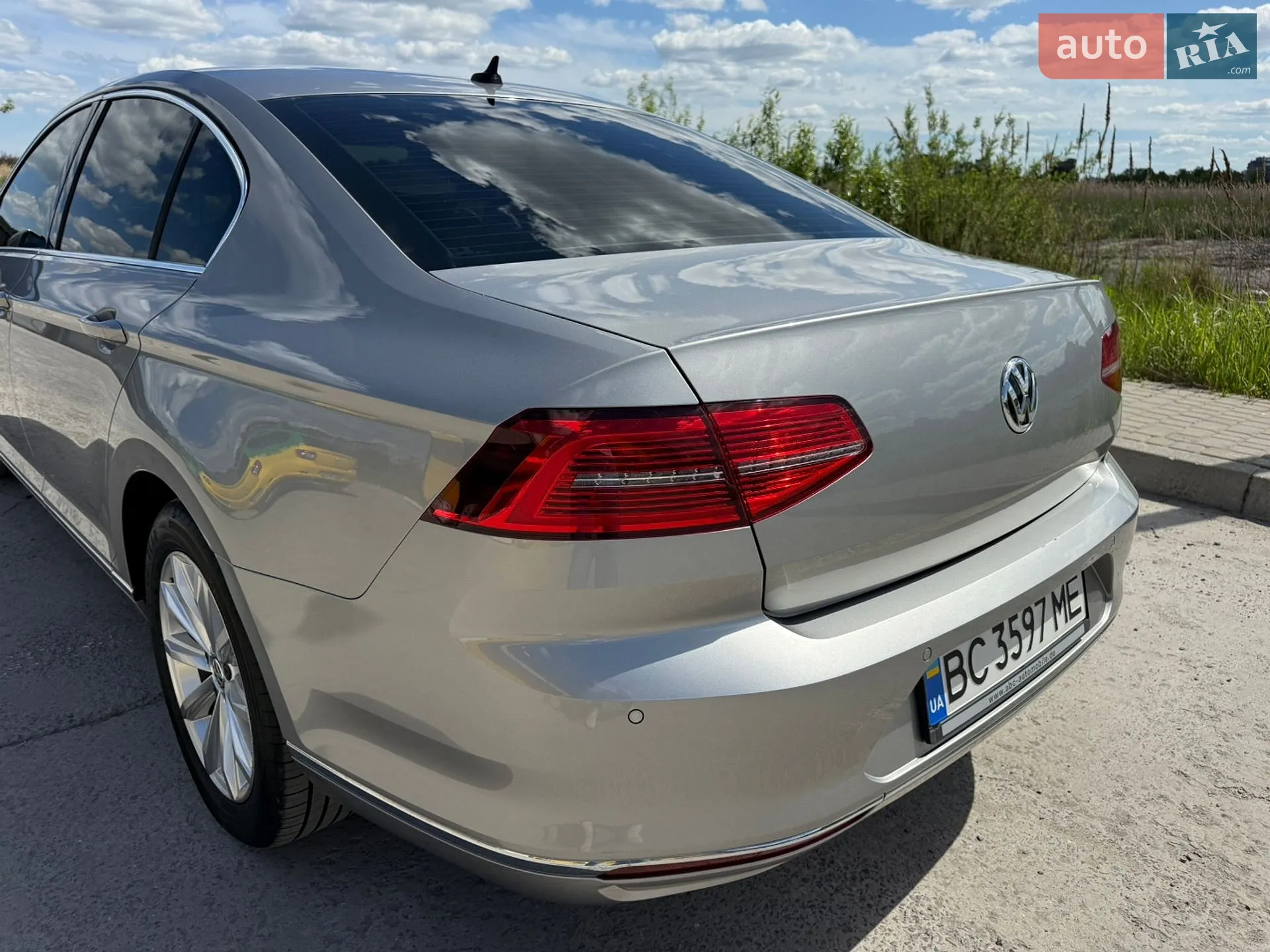 2015 Volkswagen Passat - мініатюра 20