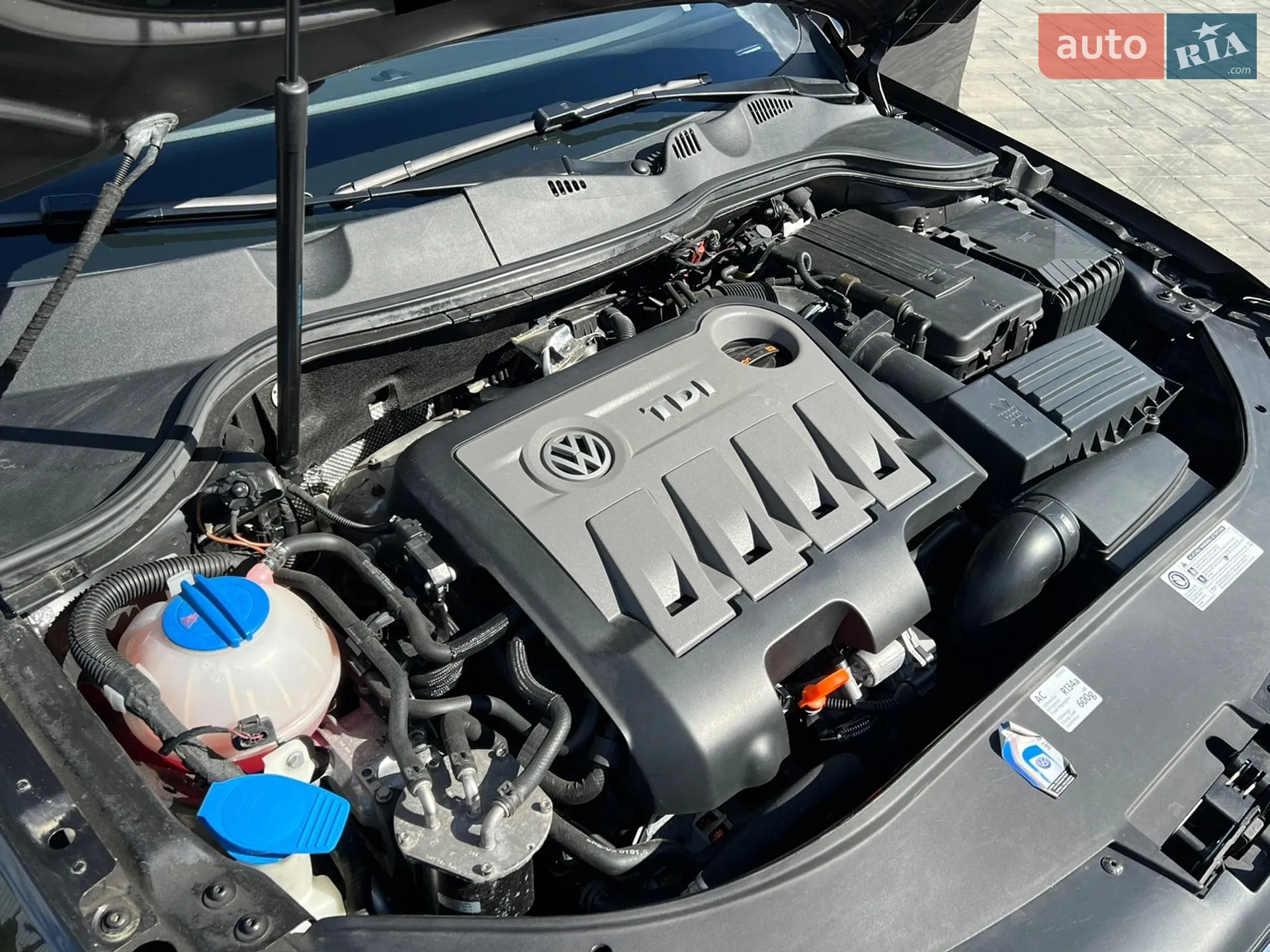 2011 Volkswagen Passat - мініатюра 122