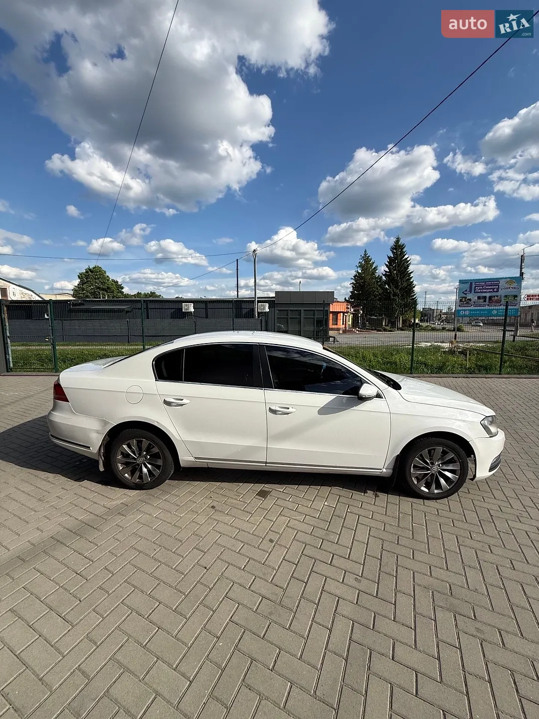 2011 Volkswagen Passat - мініатюра 9