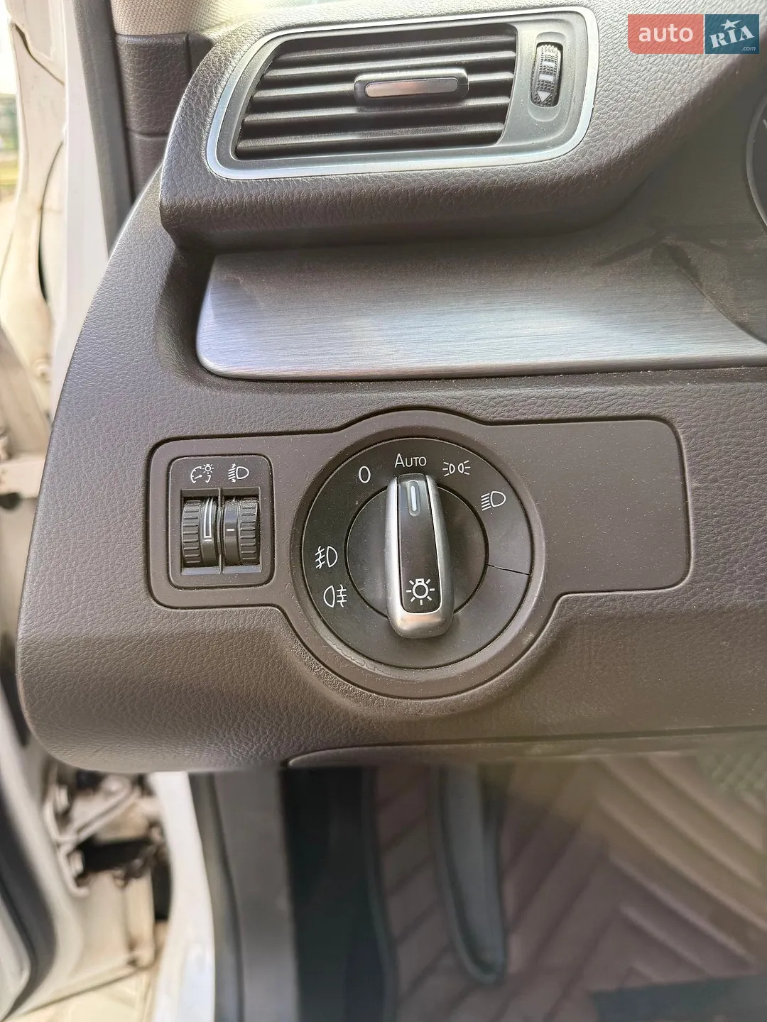 2011 Volkswagen Passat - мініатюра 25