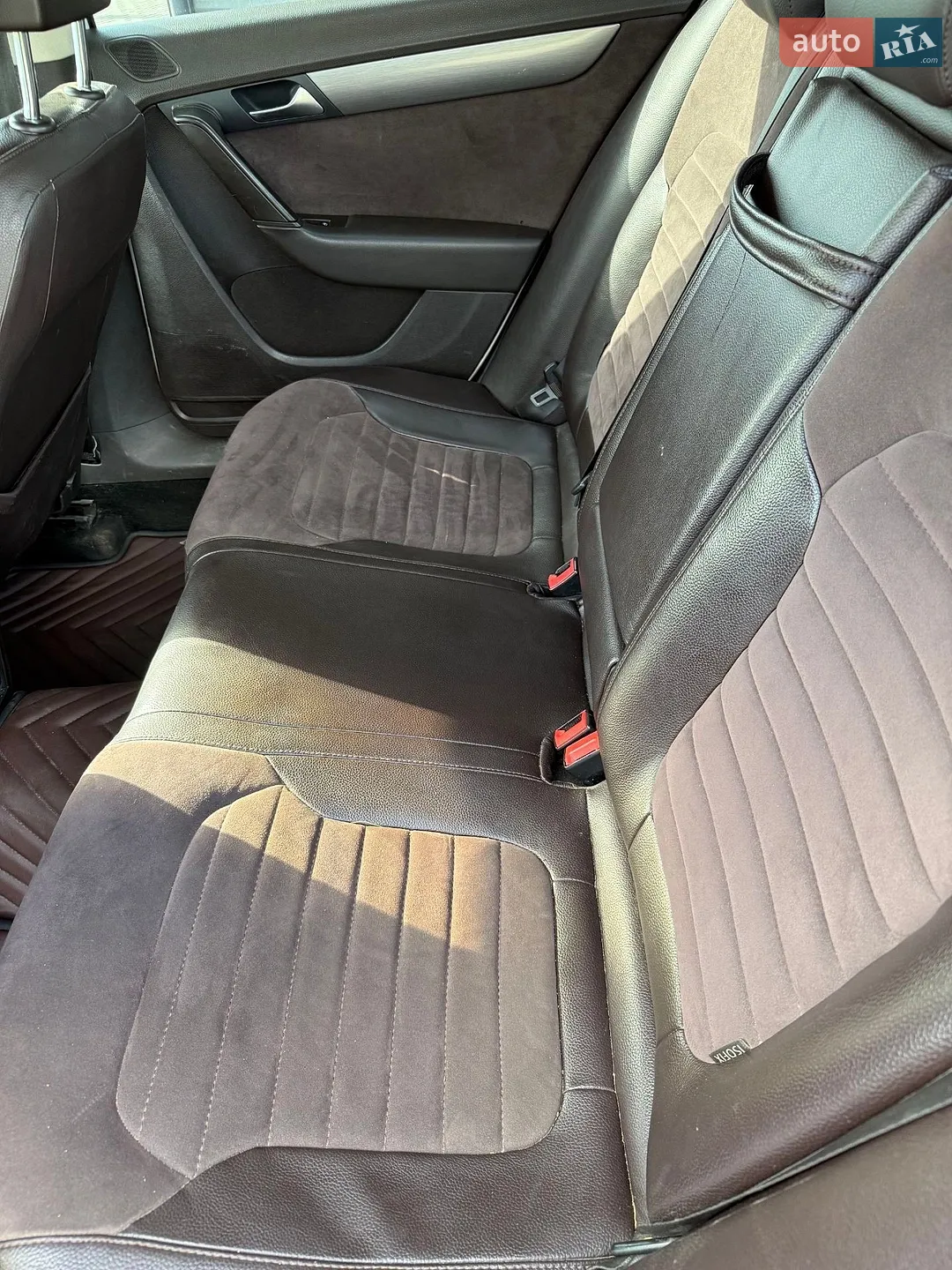 2011 Volkswagen Passat - мініатюра 36