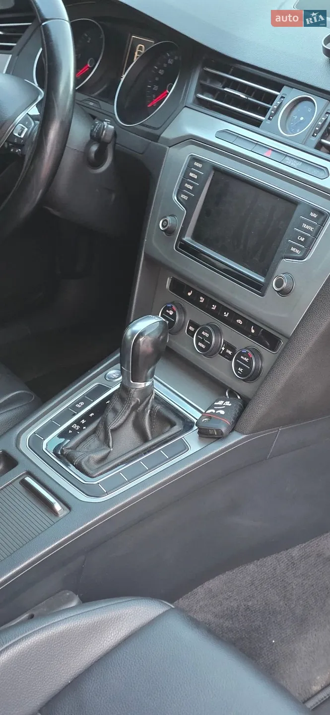 2015 Volkswagen Passat - мініатюра 25