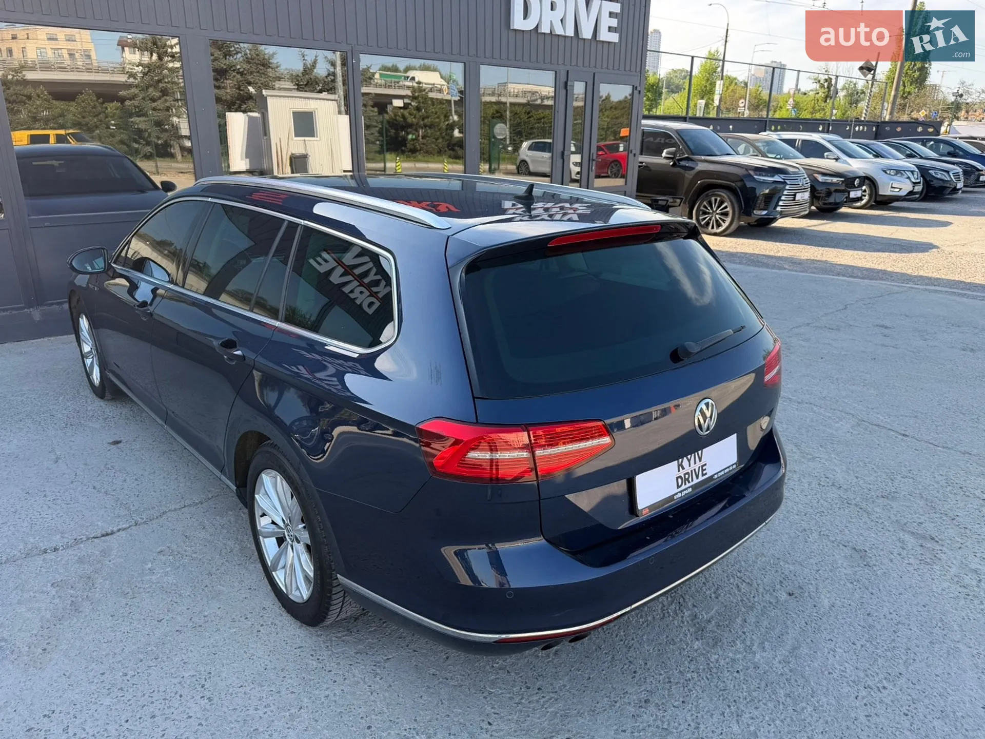 2015 Volkswagen Passat - мініатюра 9