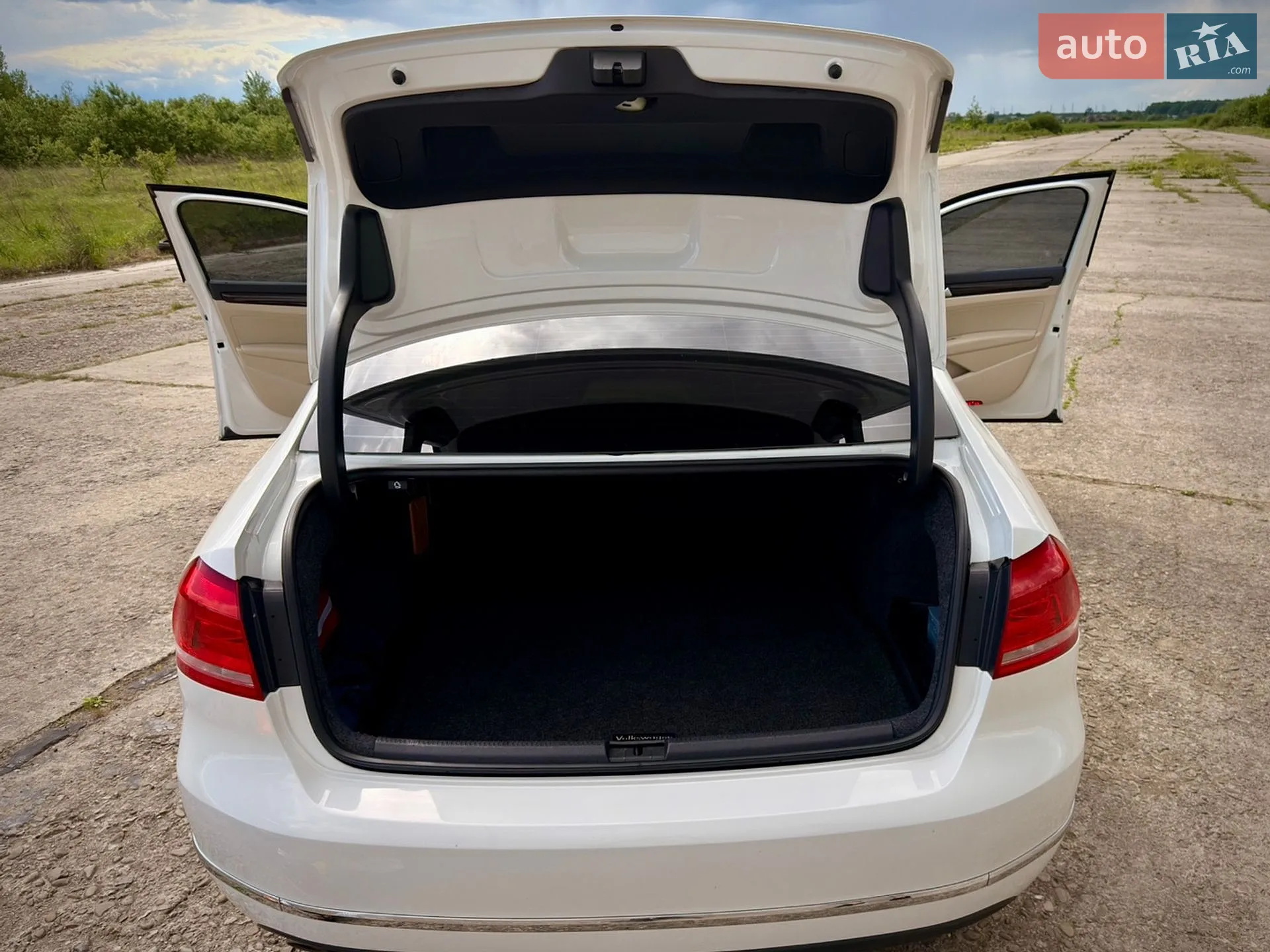 2014 Volkswagen Passat - мініатюра 19