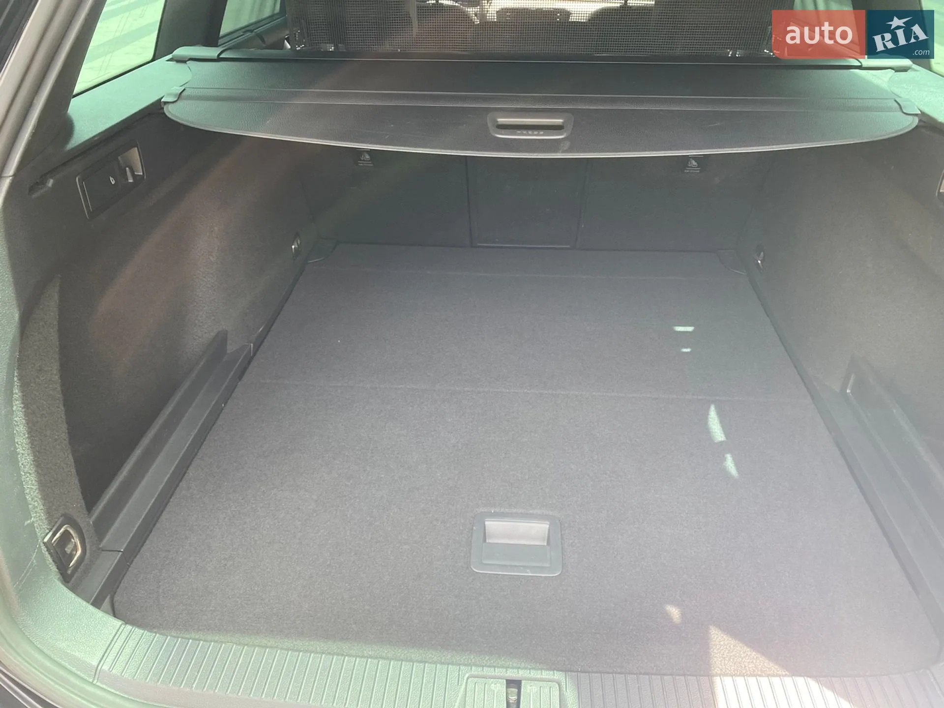 2019 Volkswagen Passat - мініатюра 47