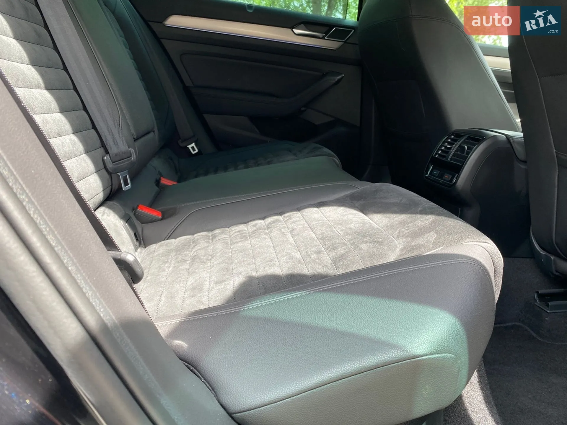 2019 Volkswagen Passat - мініатюра 29