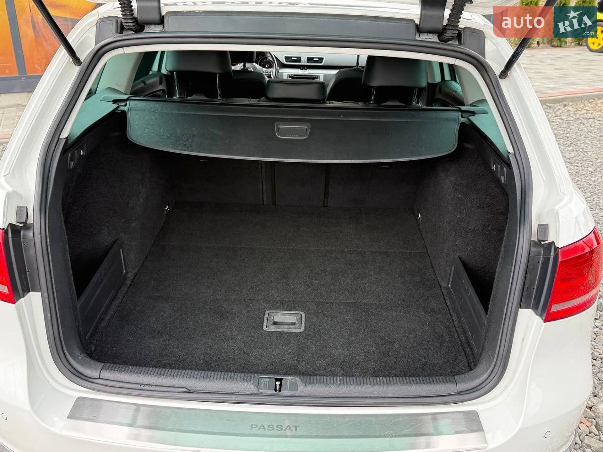 2013 Volkswagen Passat - мініатюра 41