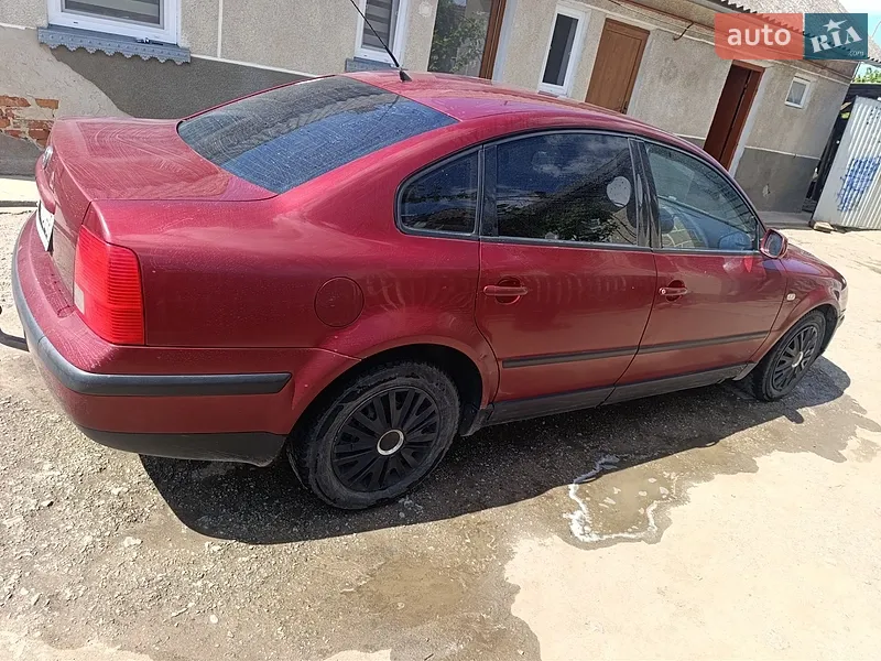 Volkswagen Passat 2000 VIN WVWZZZ3BZYP303668 фото оголошення 2 з 42