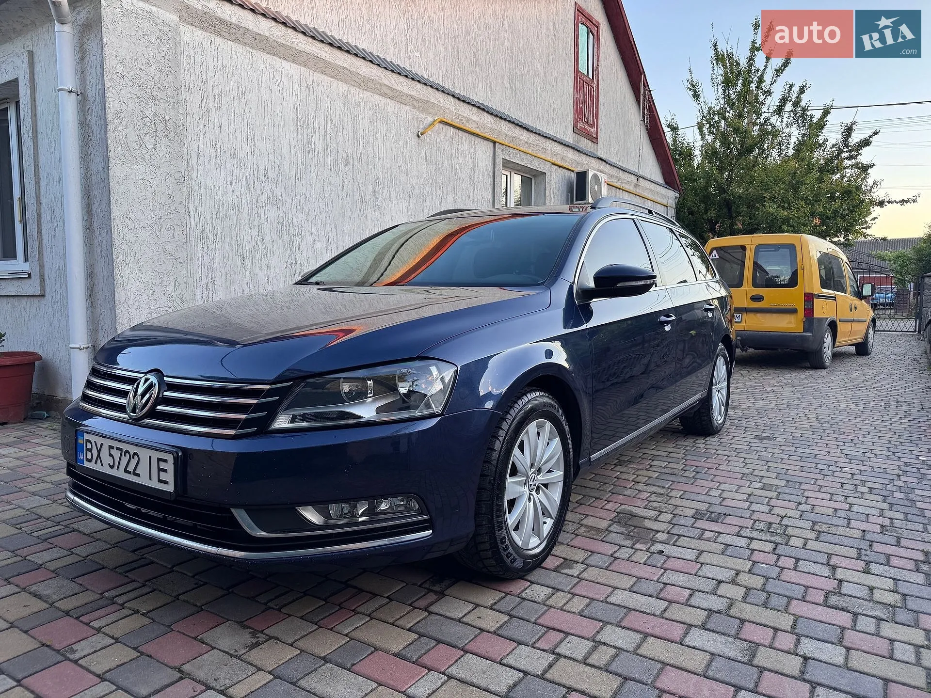 2013 Volkswagen Passat - мініатюра 3