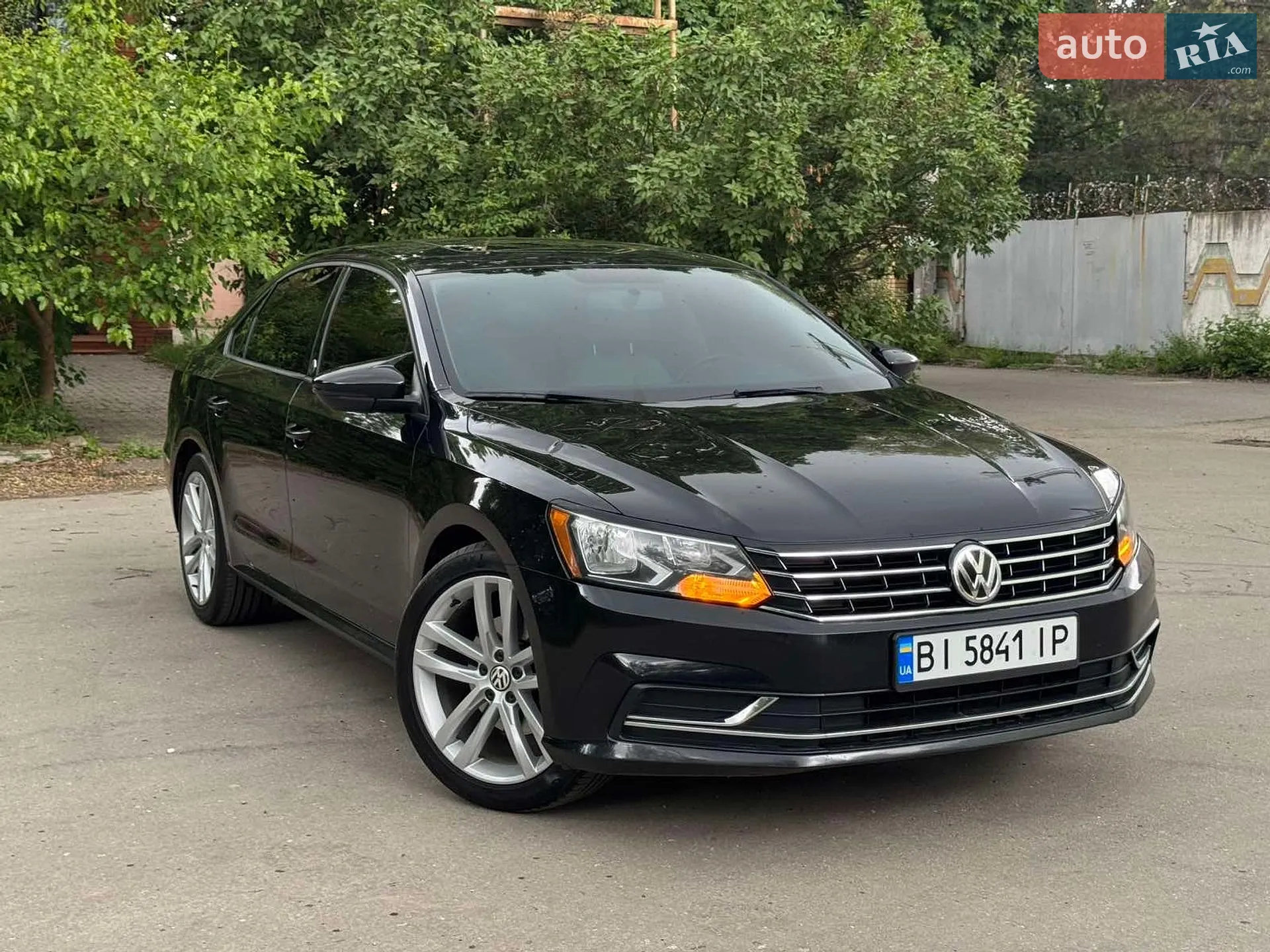 2018 Volkswagen Passat - фото 1