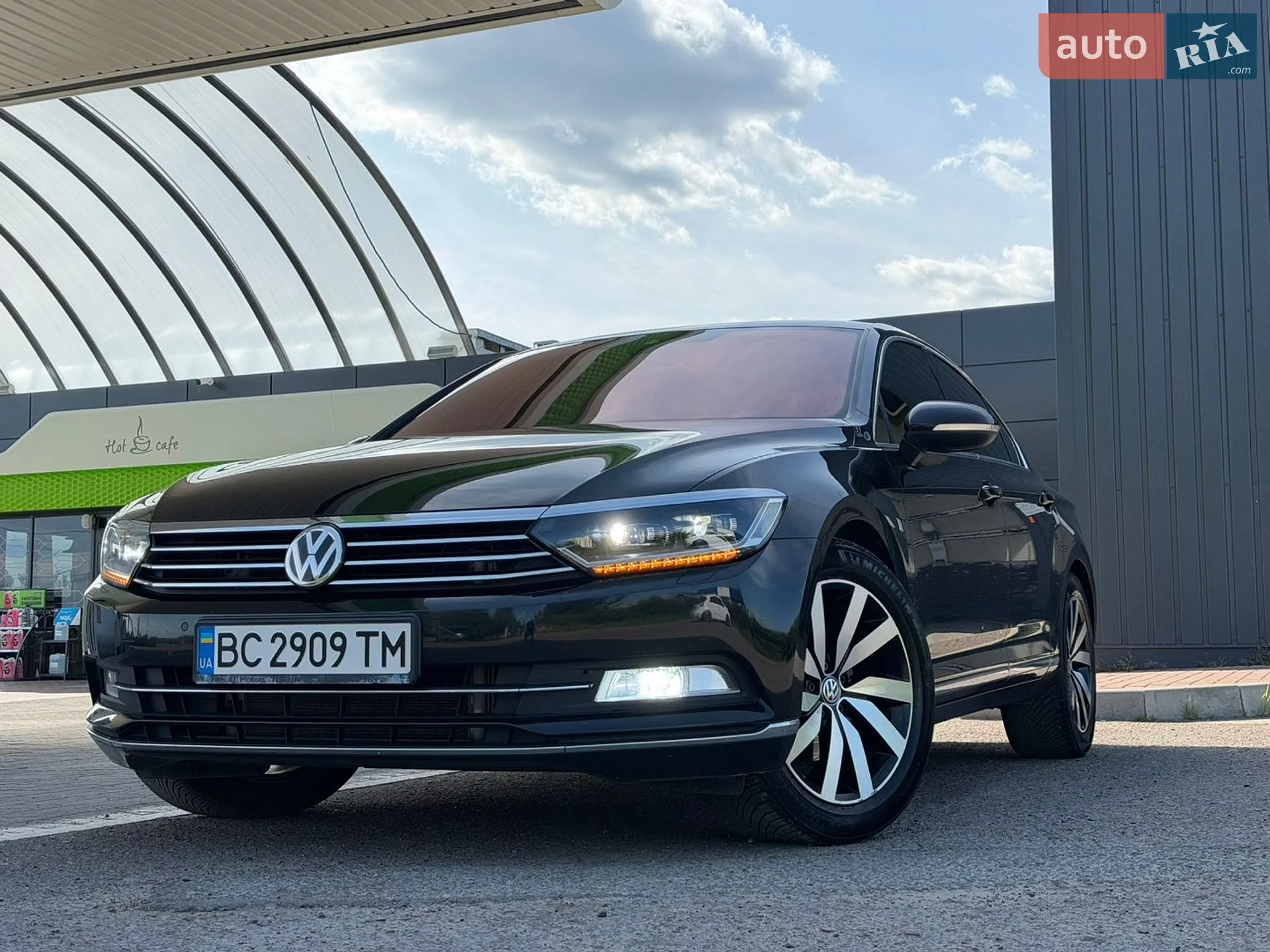 2016 Volkswagen Passat - фото 1