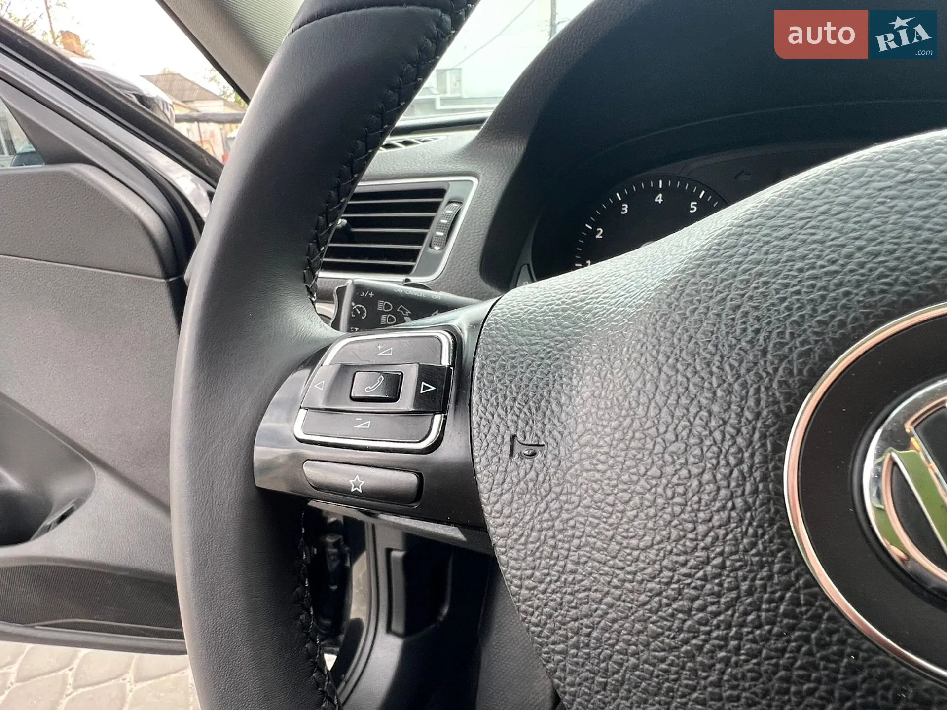 2015 Volkswagen Passat - мініатюра 33