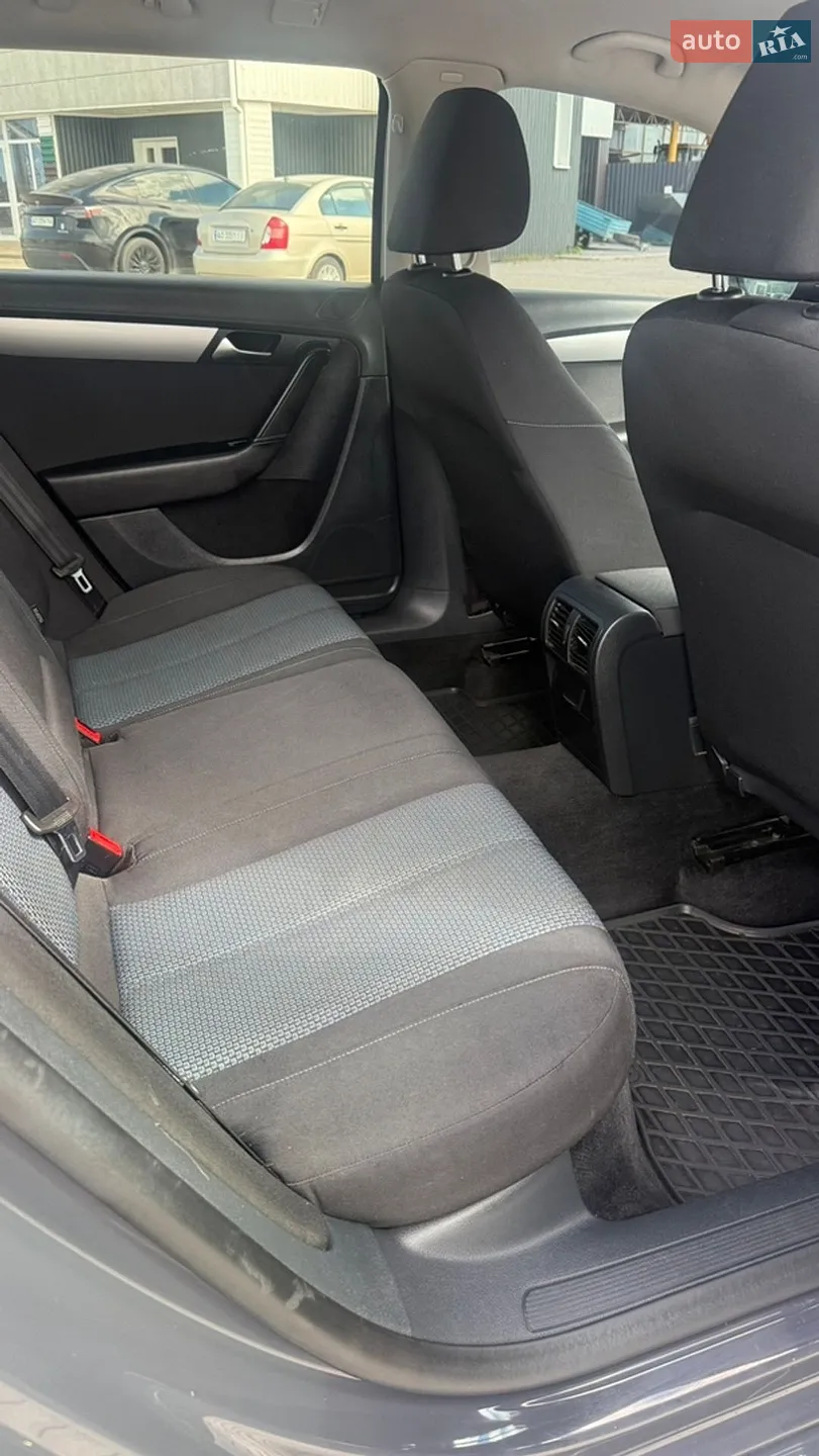2012 Volkswagen Passat - мініатюра 24