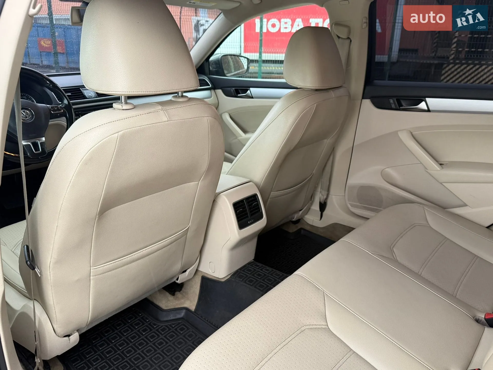 2013 Volkswagen Passat - мініатюра 41