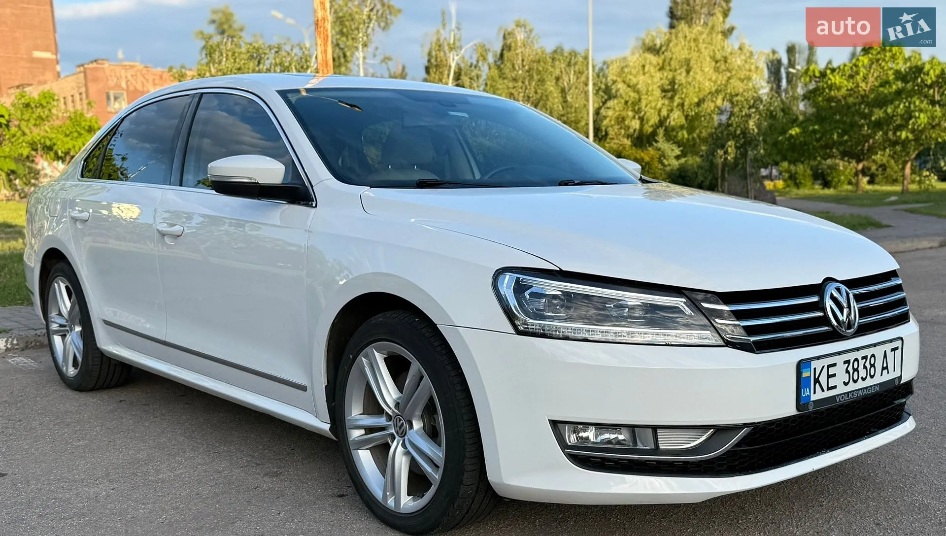 2015 Volkswagen Passat - мініатюра 3