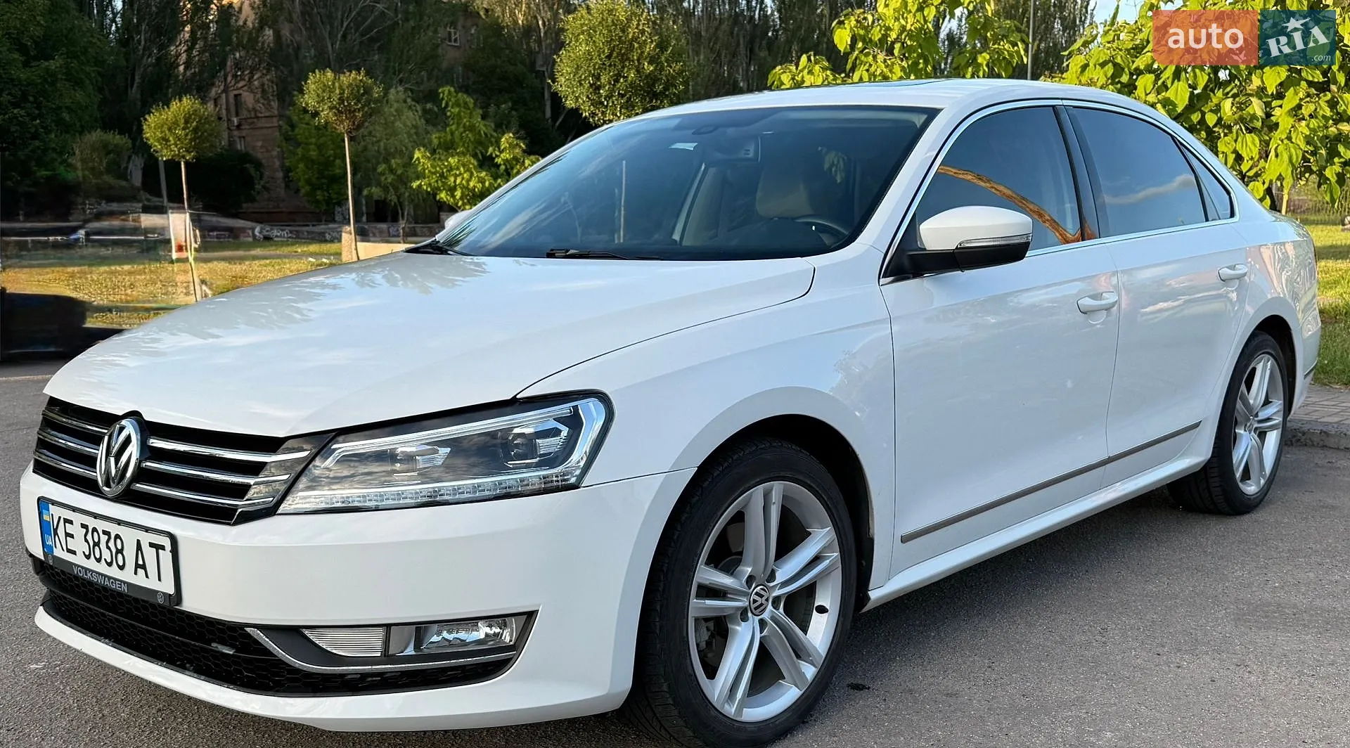 2015 Volkswagen Passat - мініатюра 12