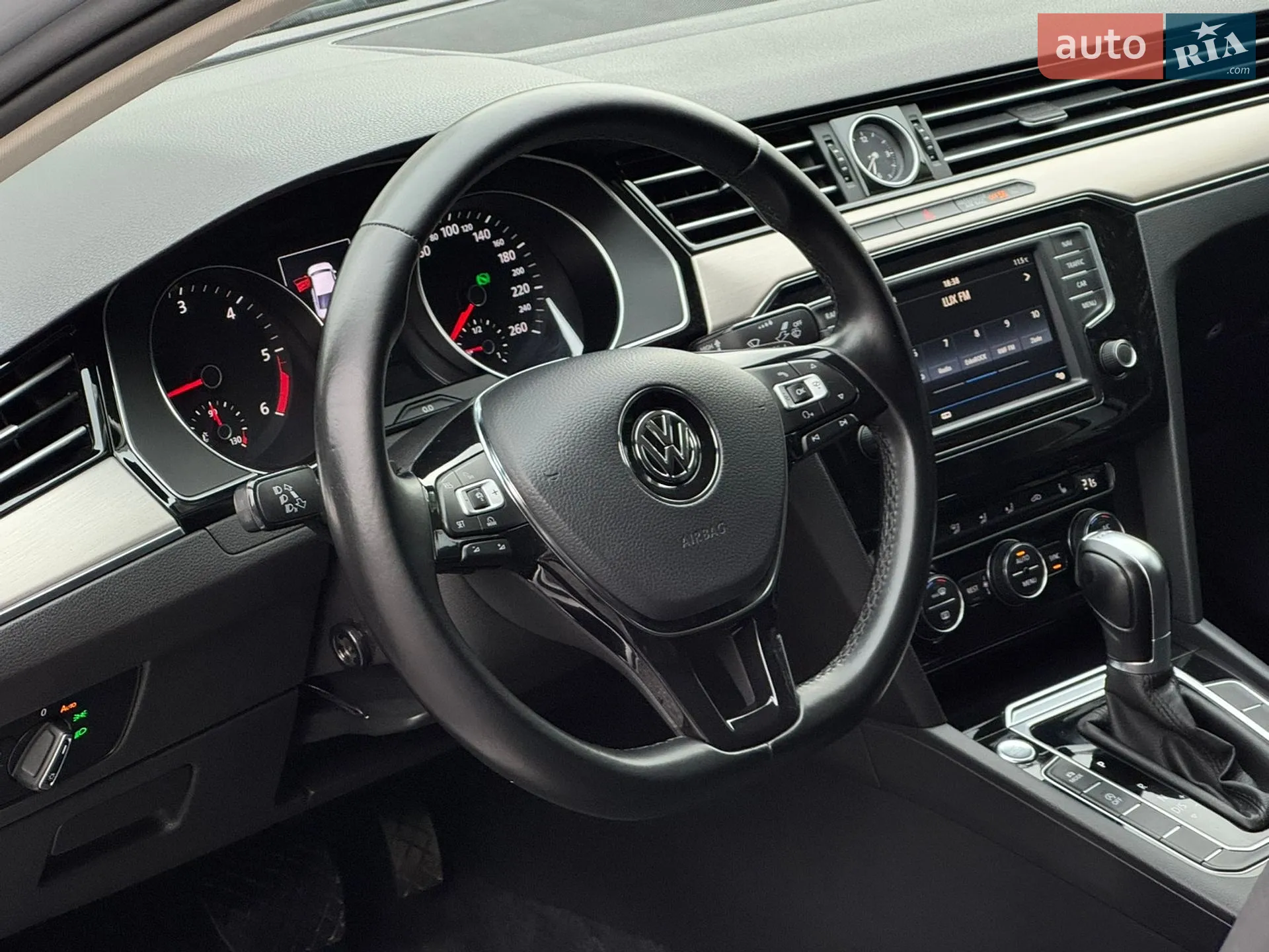 2017 Volkswagen Passat - мініатюра 42