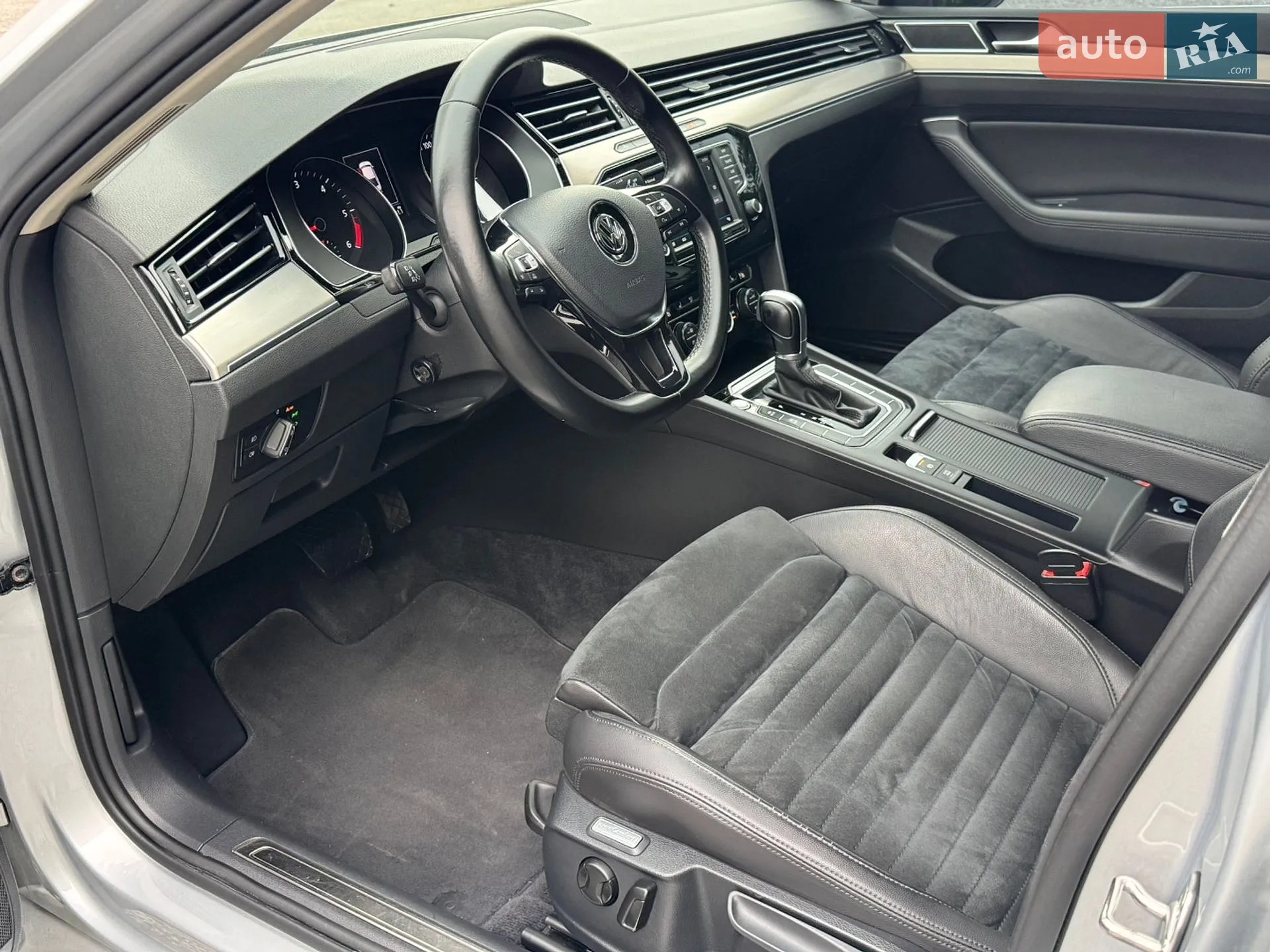 2017 Volkswagen Passat - мініатюра 43