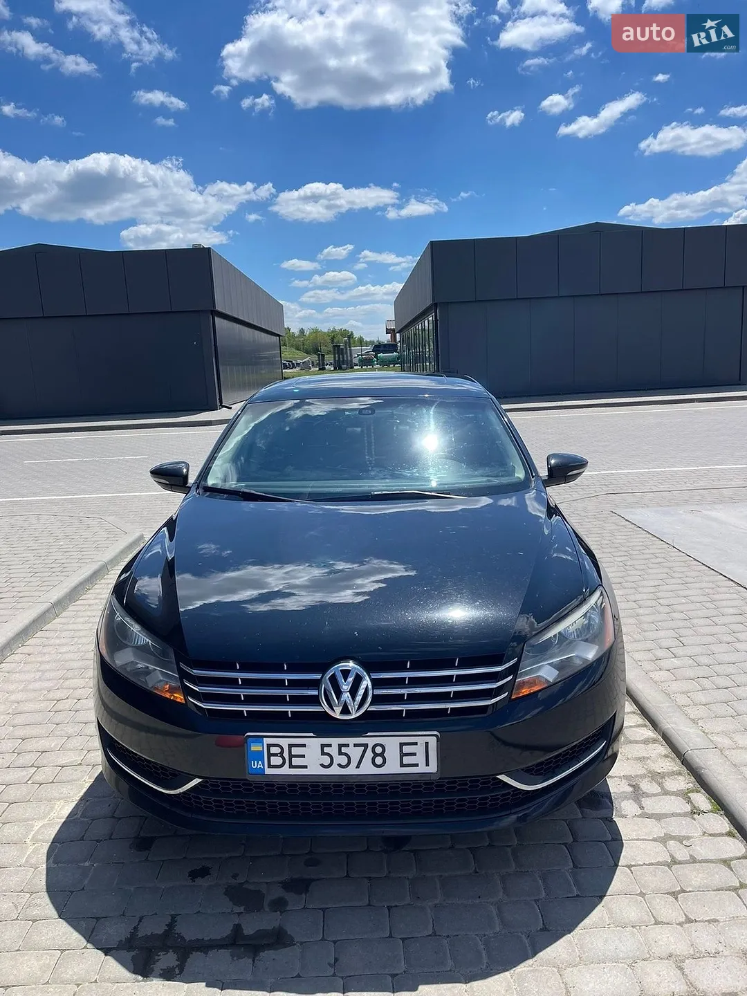 2011 Volkswagen Passat - мініатюра 2