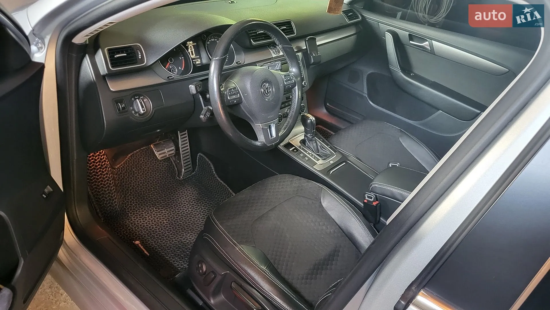 2012 Volkswagen Passat - мініатюра 2