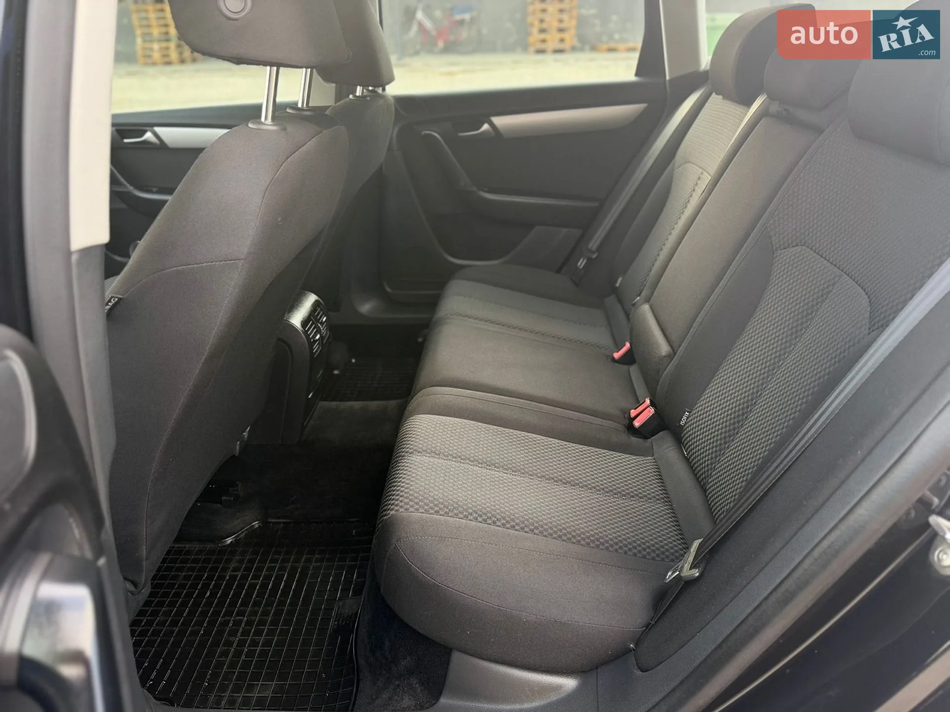 2012 Volkswagen Passat - мініатюра 13