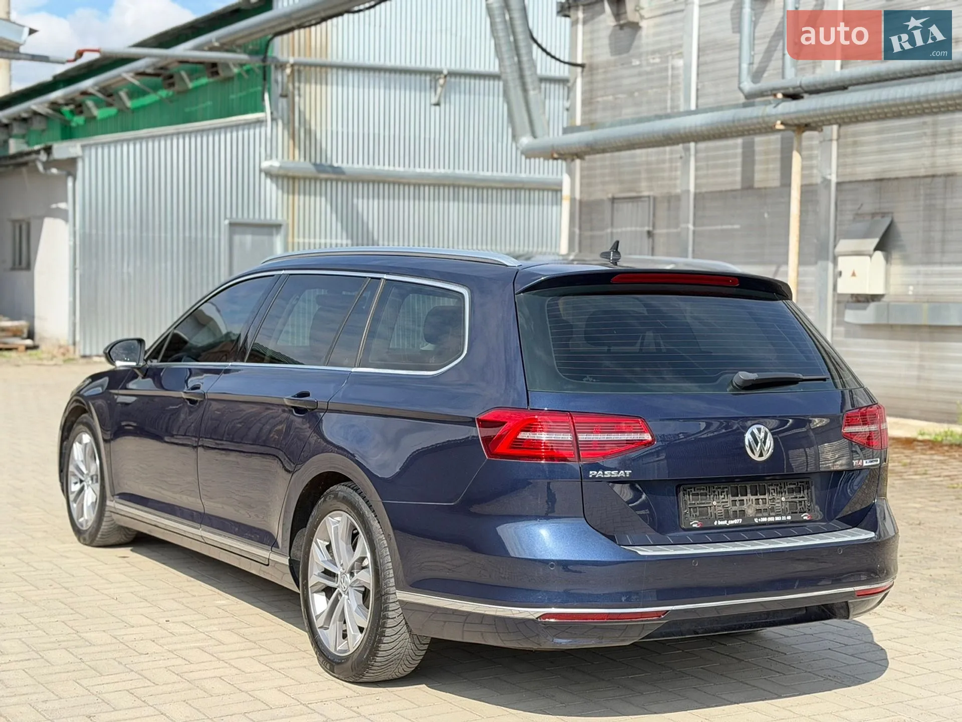 2015 Volkswagen Passat - мініатюра 9