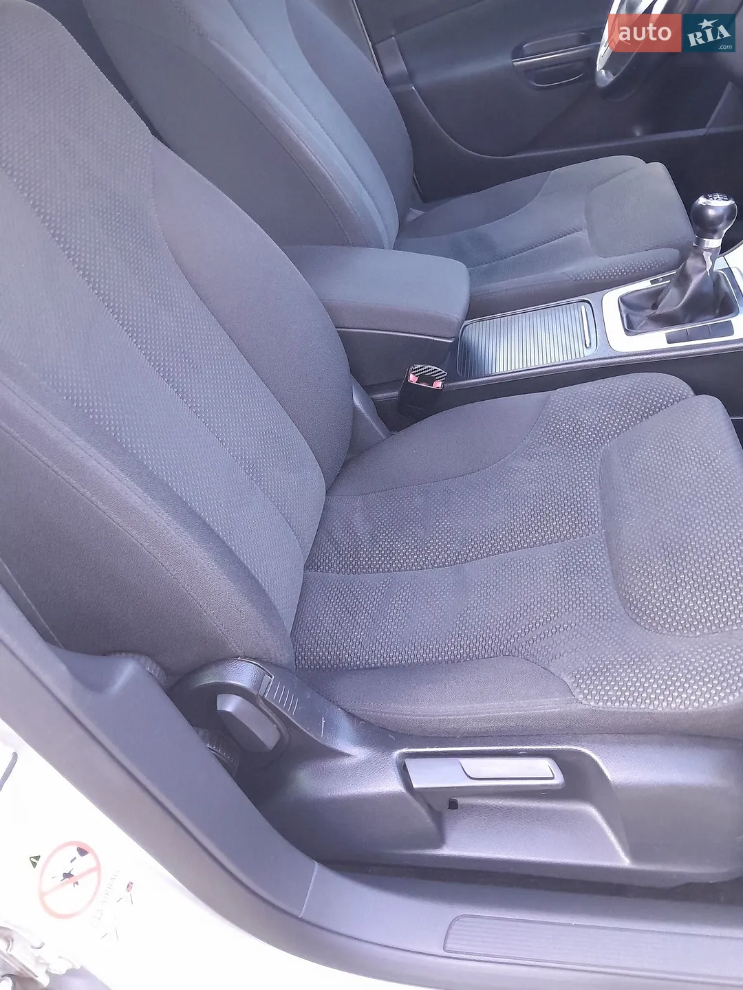 2010 Volkswagen Passat - мініатюра 38