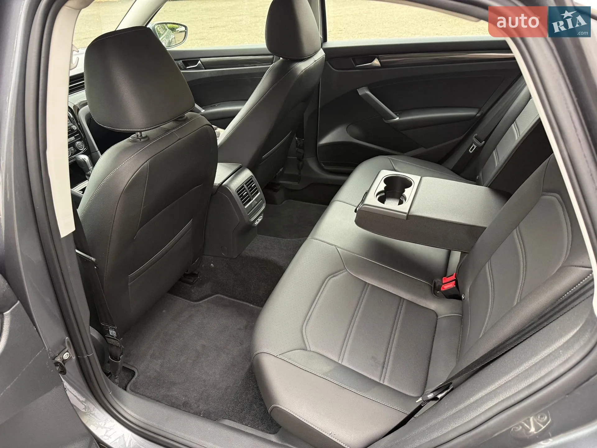 2020 Volkswagen Passat - мініатюра 27