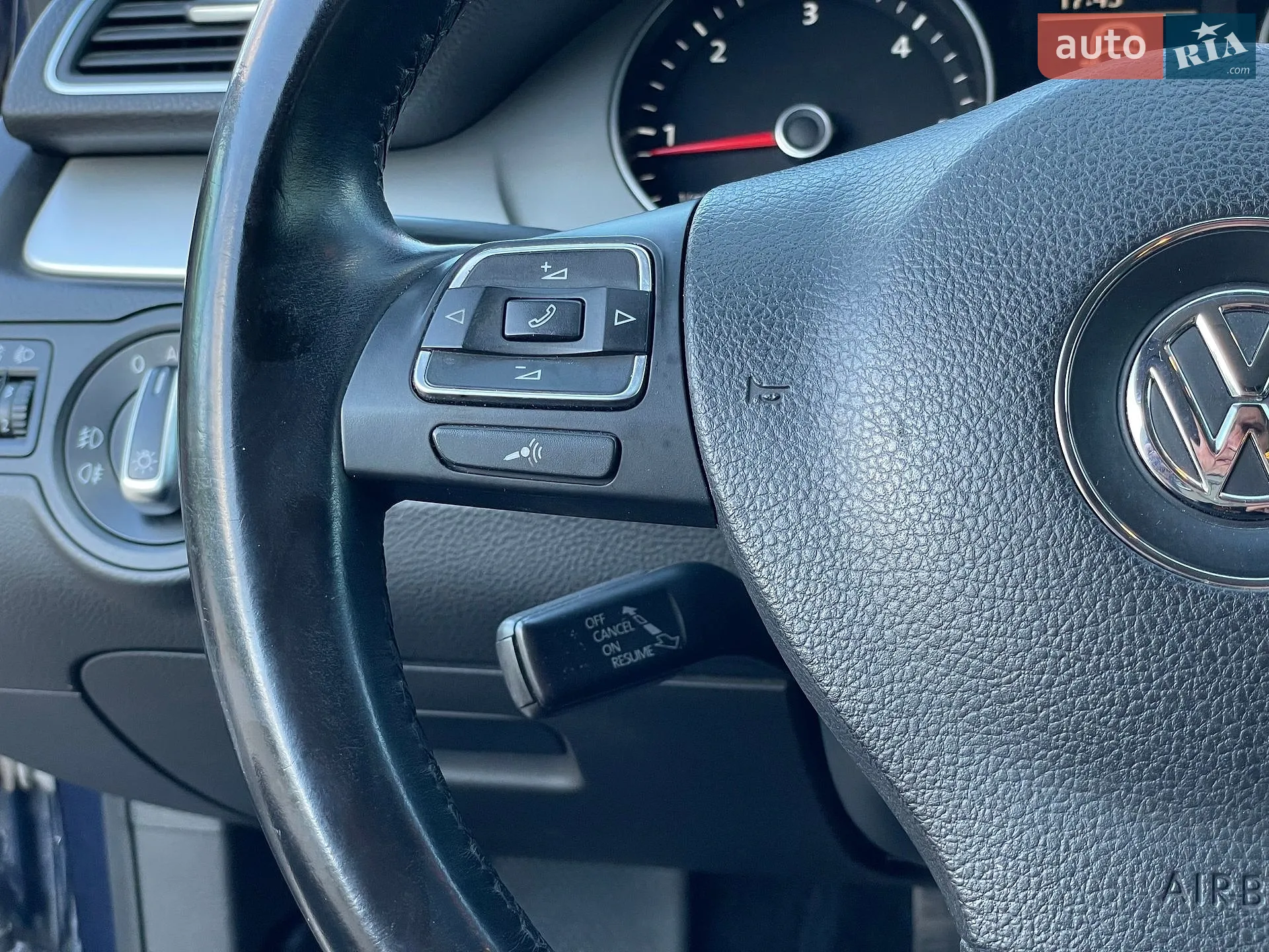 2013 Volkswagen Passat - мініатюра 46