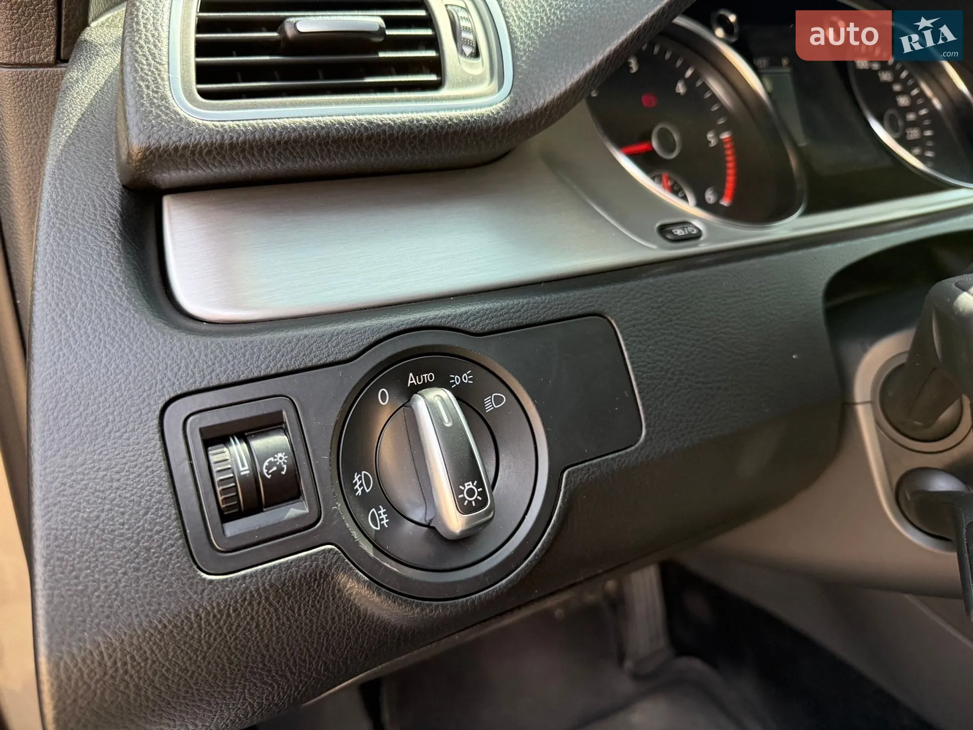 2014 Volkswagen Passat - мініатюра 36