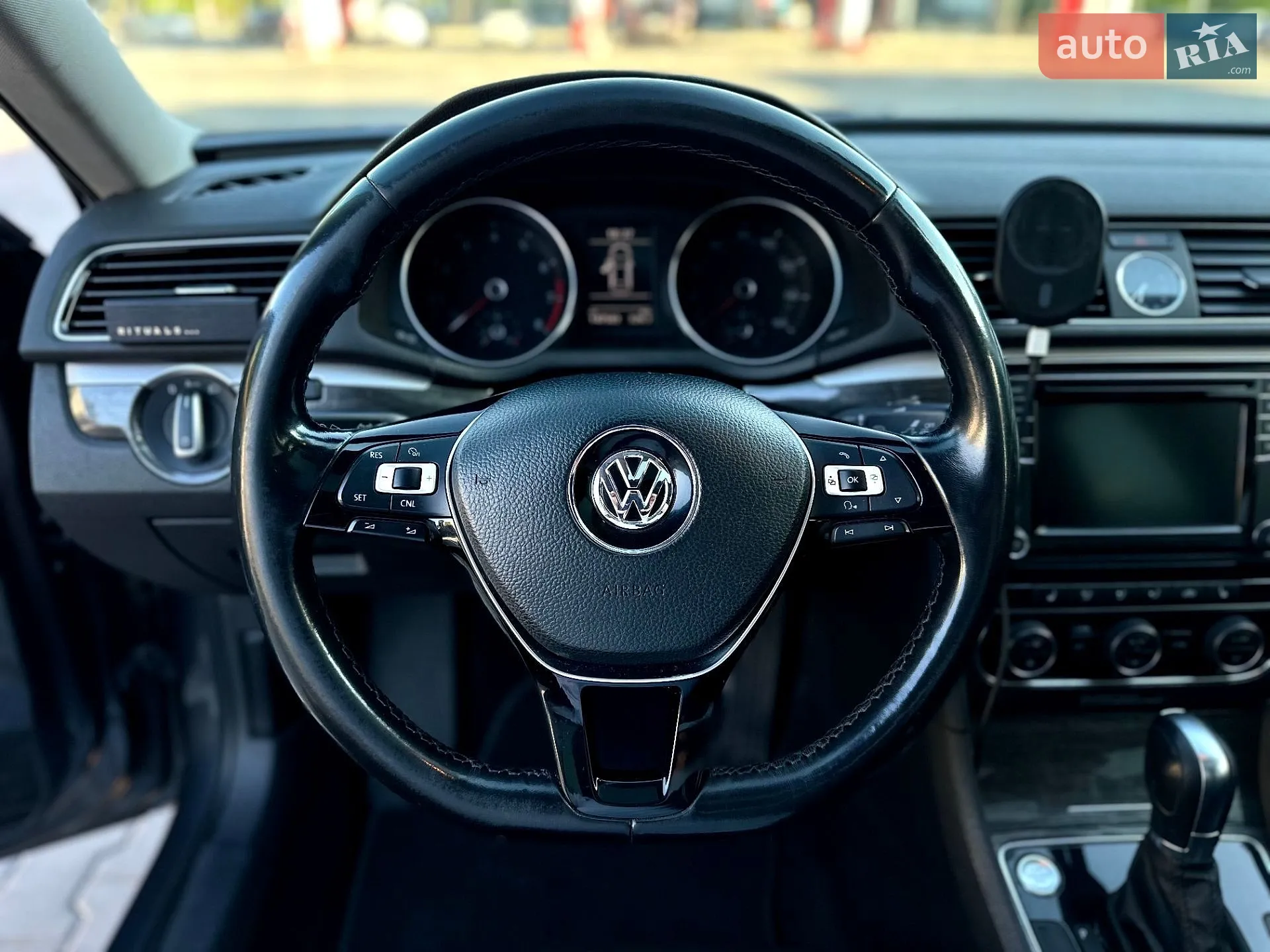 2017 Volkswagen Passat - мініатюра 14