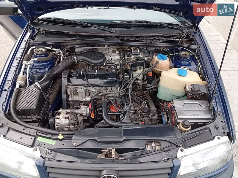 Volkswagen Passat 1996 VIN WVWZZZ3AZTE182448 фото оголошення 11 з 56