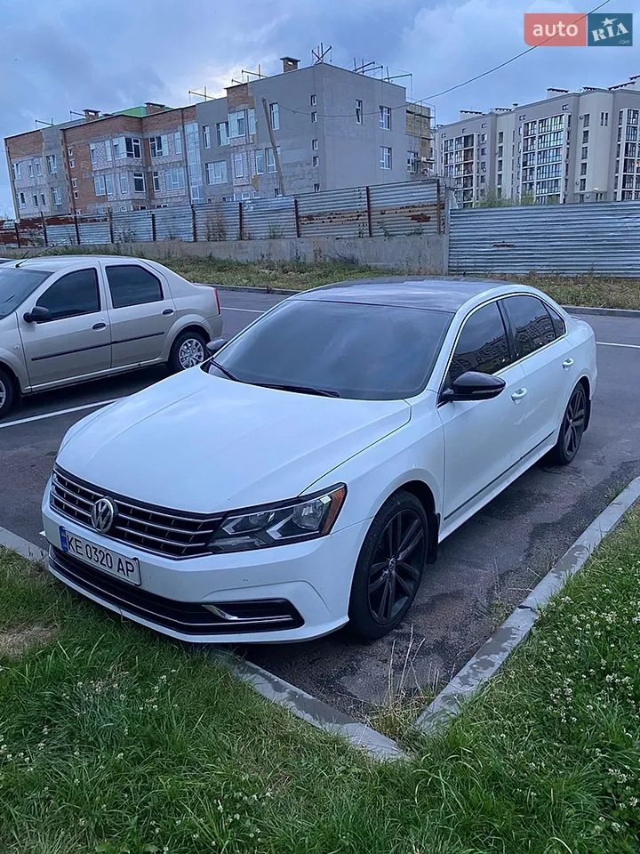 2017 Volkswagen Passat - мініатюра 22