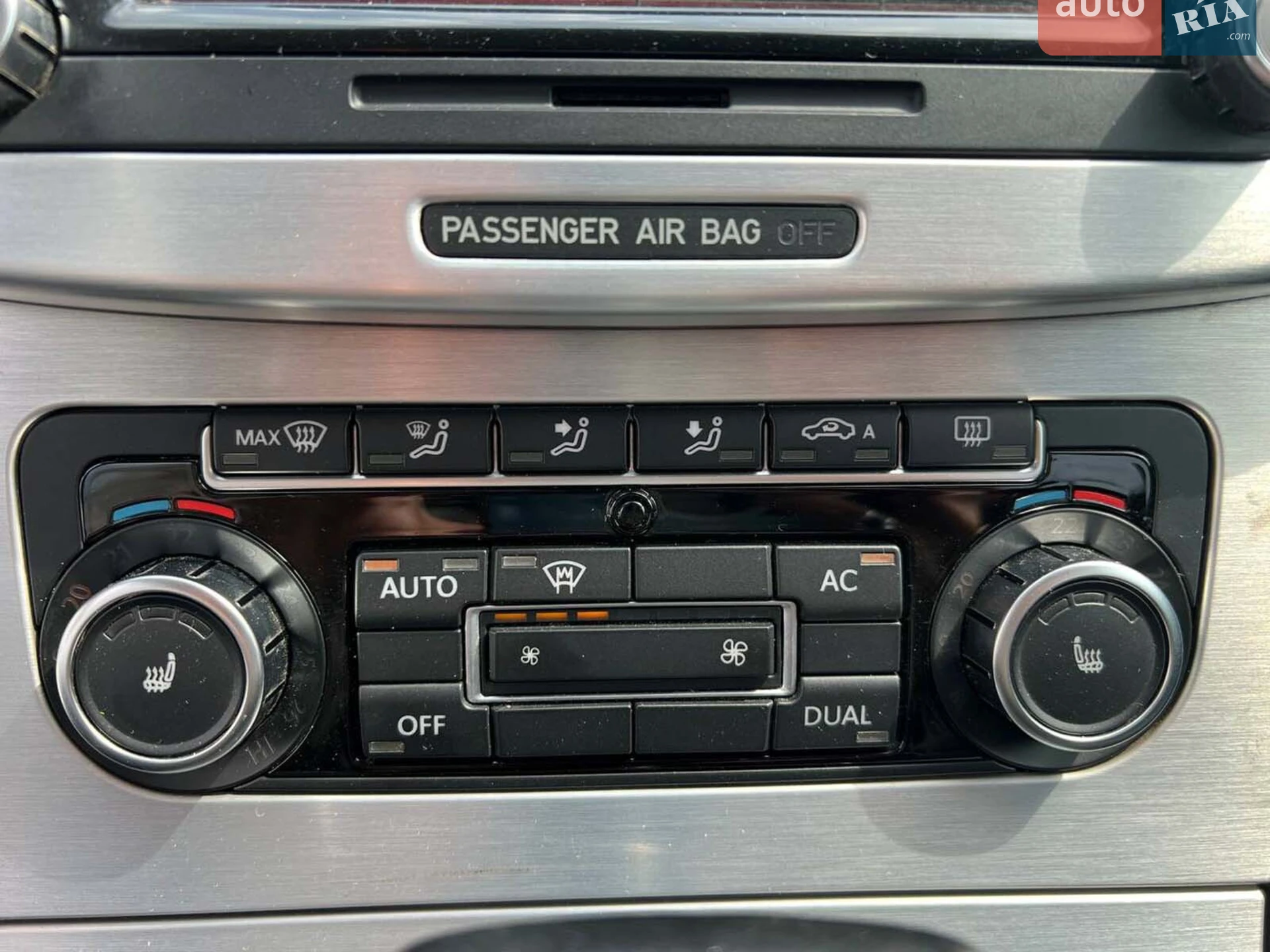 2010 Volkswagen Passat - мініатюра 33