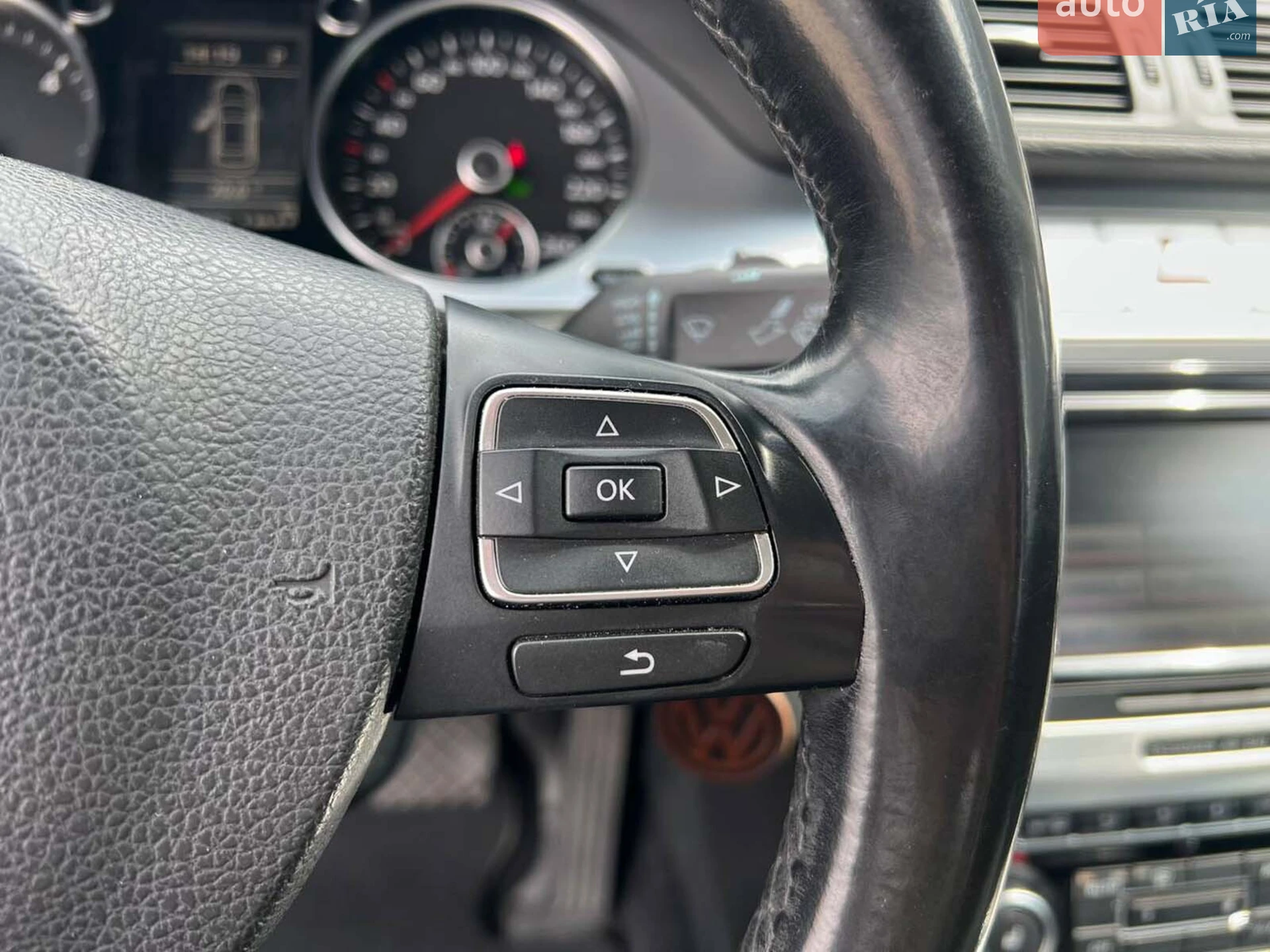 2010 Volkswagen Passat - мініатюра 26