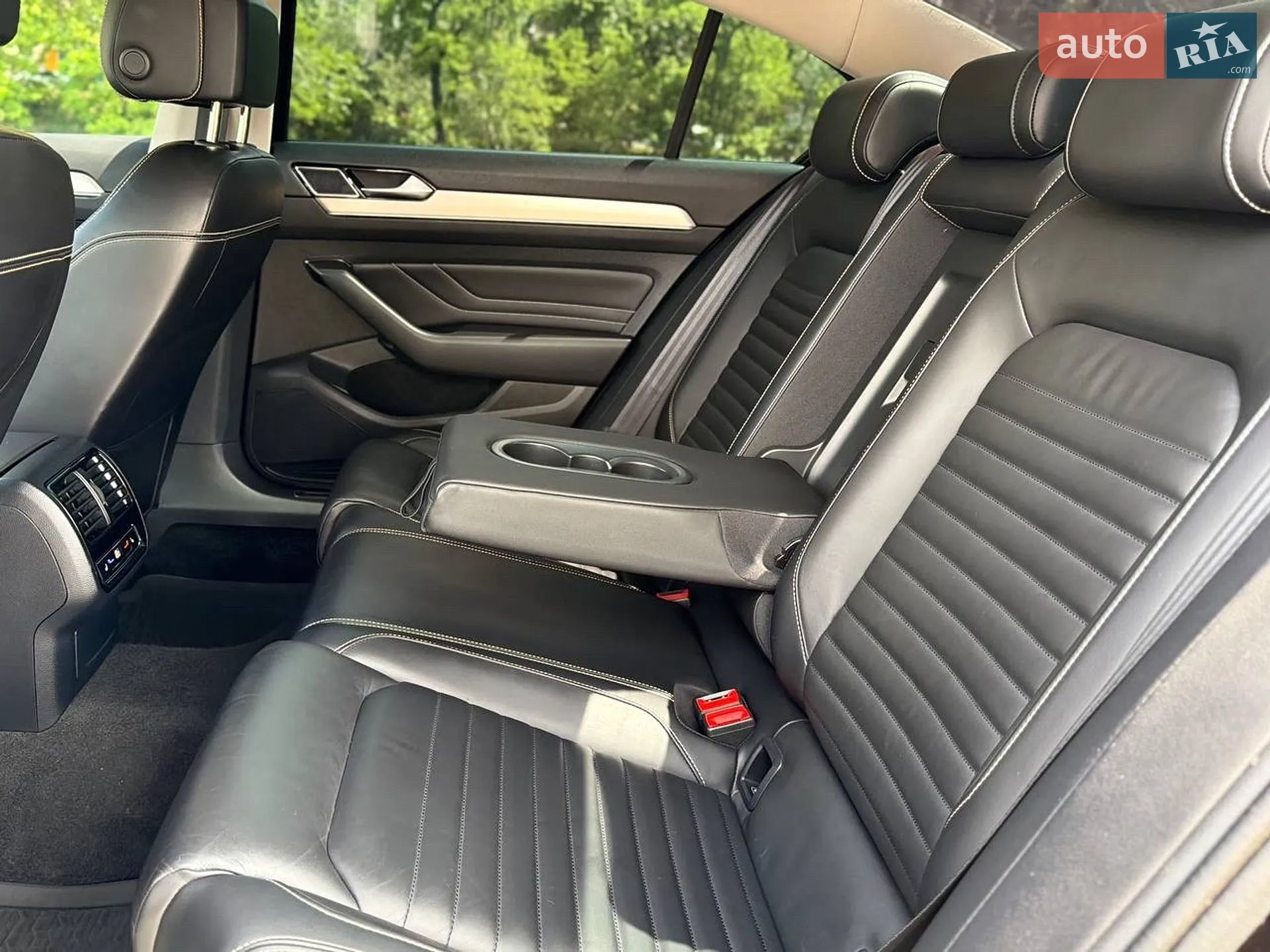 2021 Volkswagen Passat - мініатюра 35
