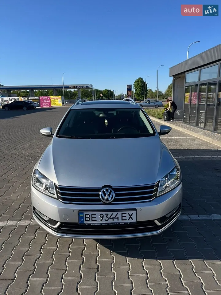 2011 Volkswagen Passat - мініатюра 32