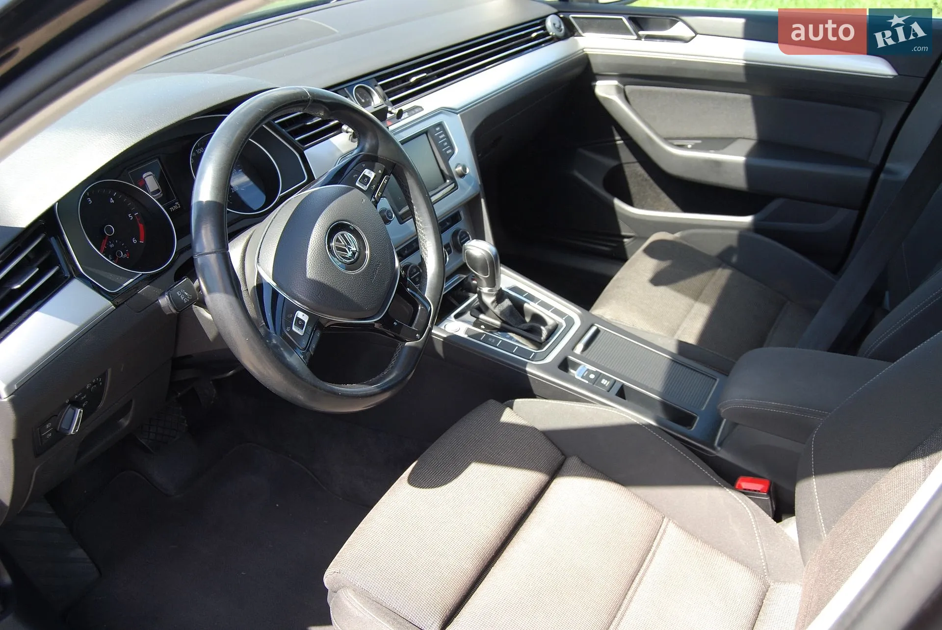 2016 Volkswagen Passat - мініатюра 6