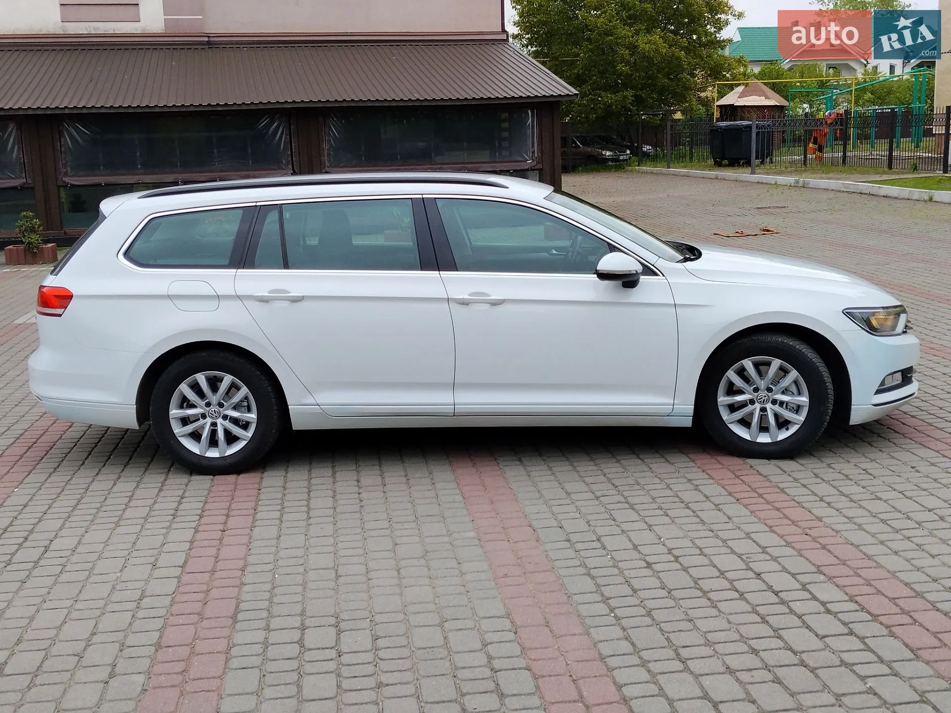 2016 Volkswagen Passat - мініатюра 3