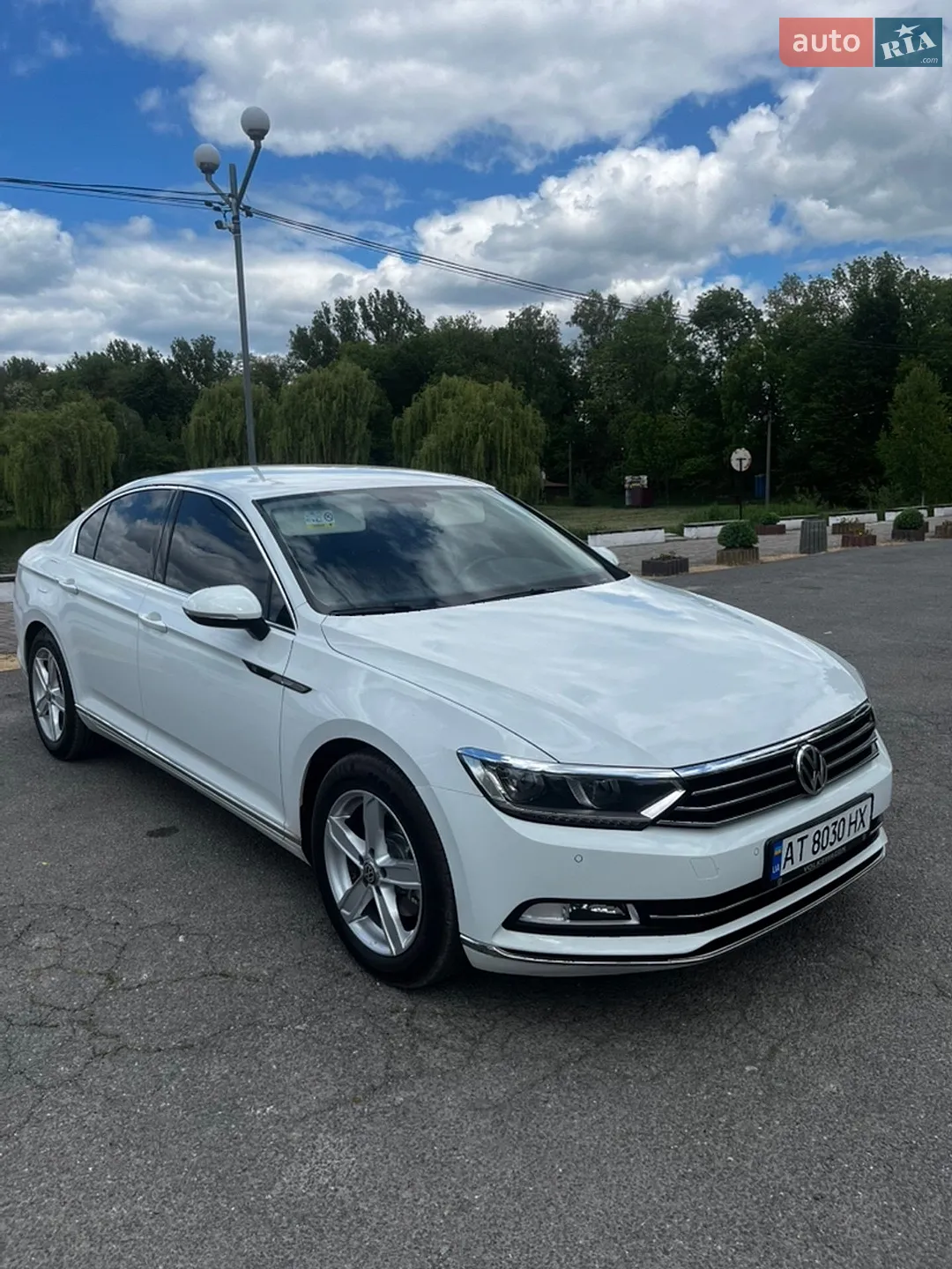 2016 Volkswagen Passat - мініатюра 2