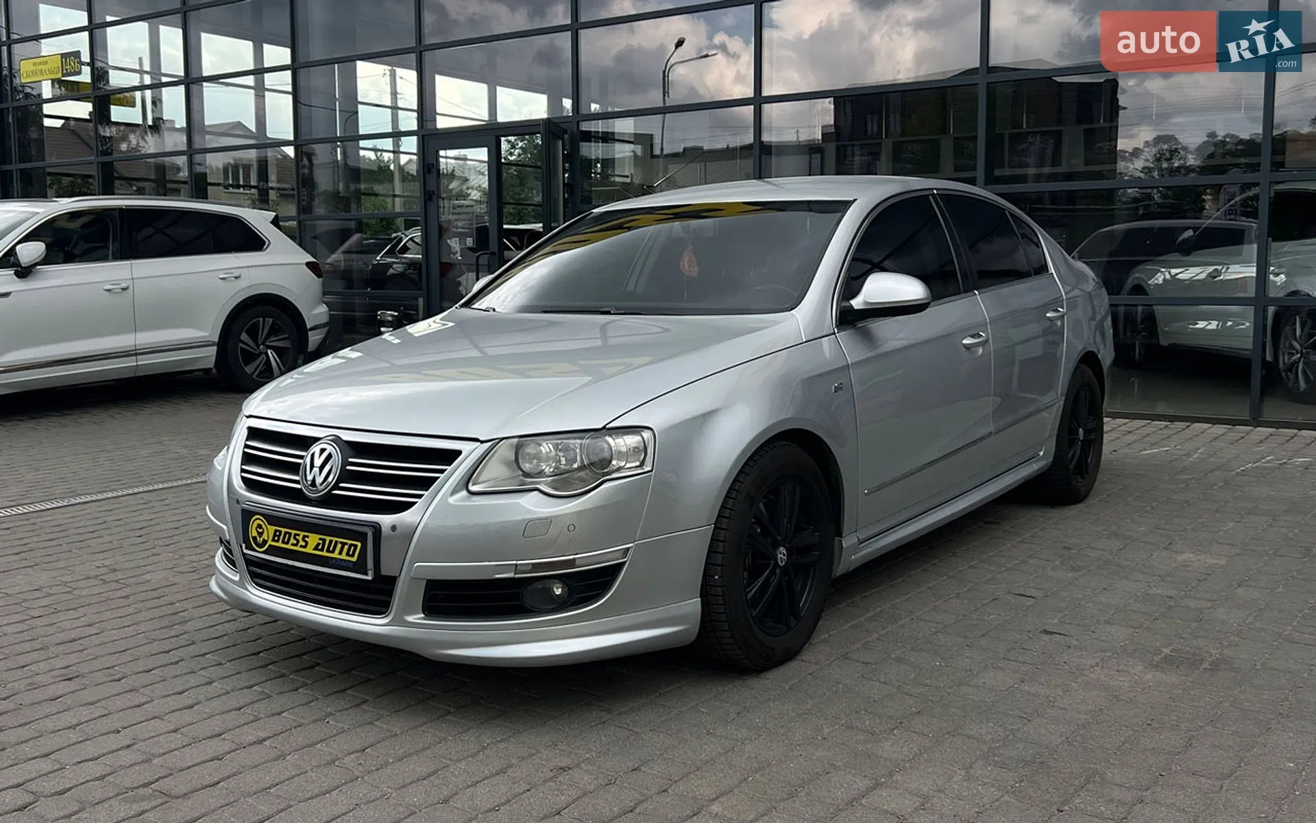 2010 Volkswagen Passat - мініатюра 3