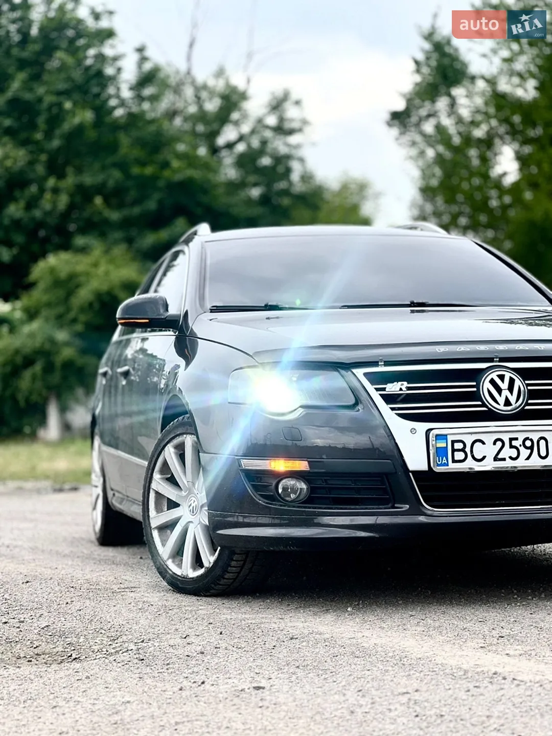2010 Volkswagen Passat - мініатюра 2