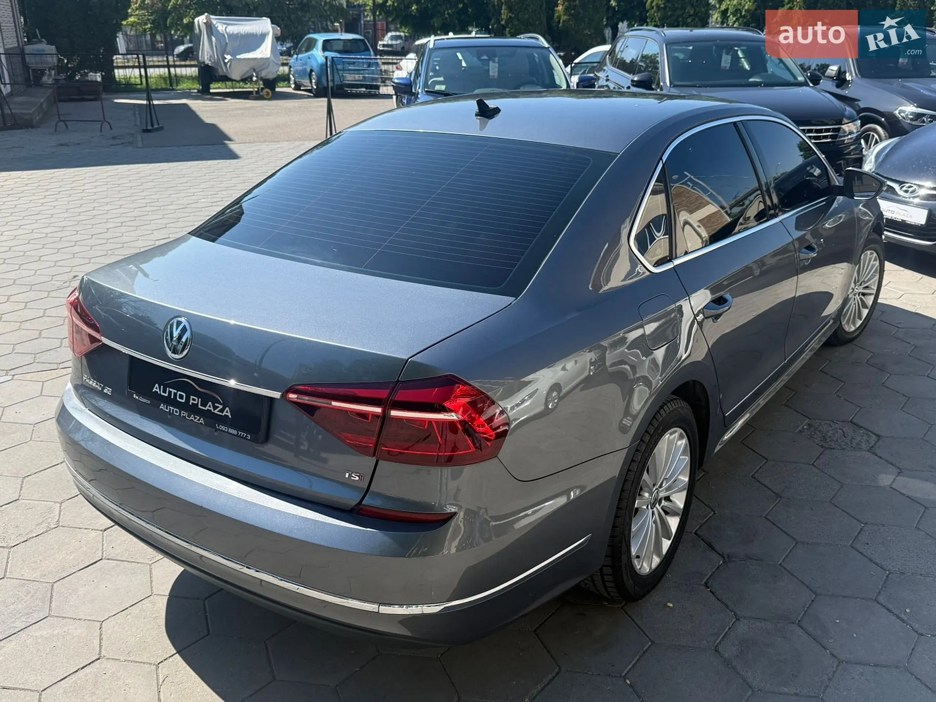 2017 Volkswagen Passat - мініатюра 18