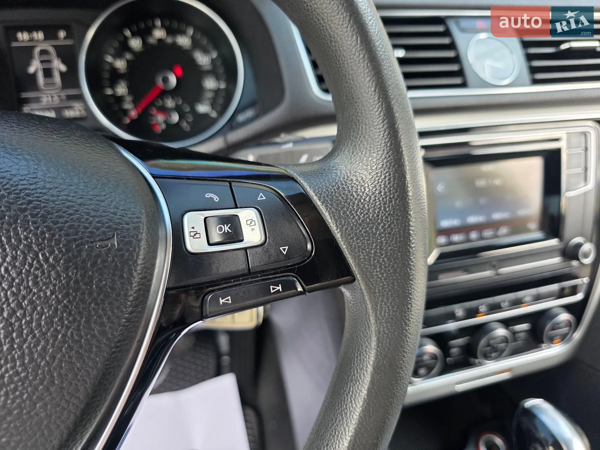 2016 Volkswagen Passat - мініатюра 21