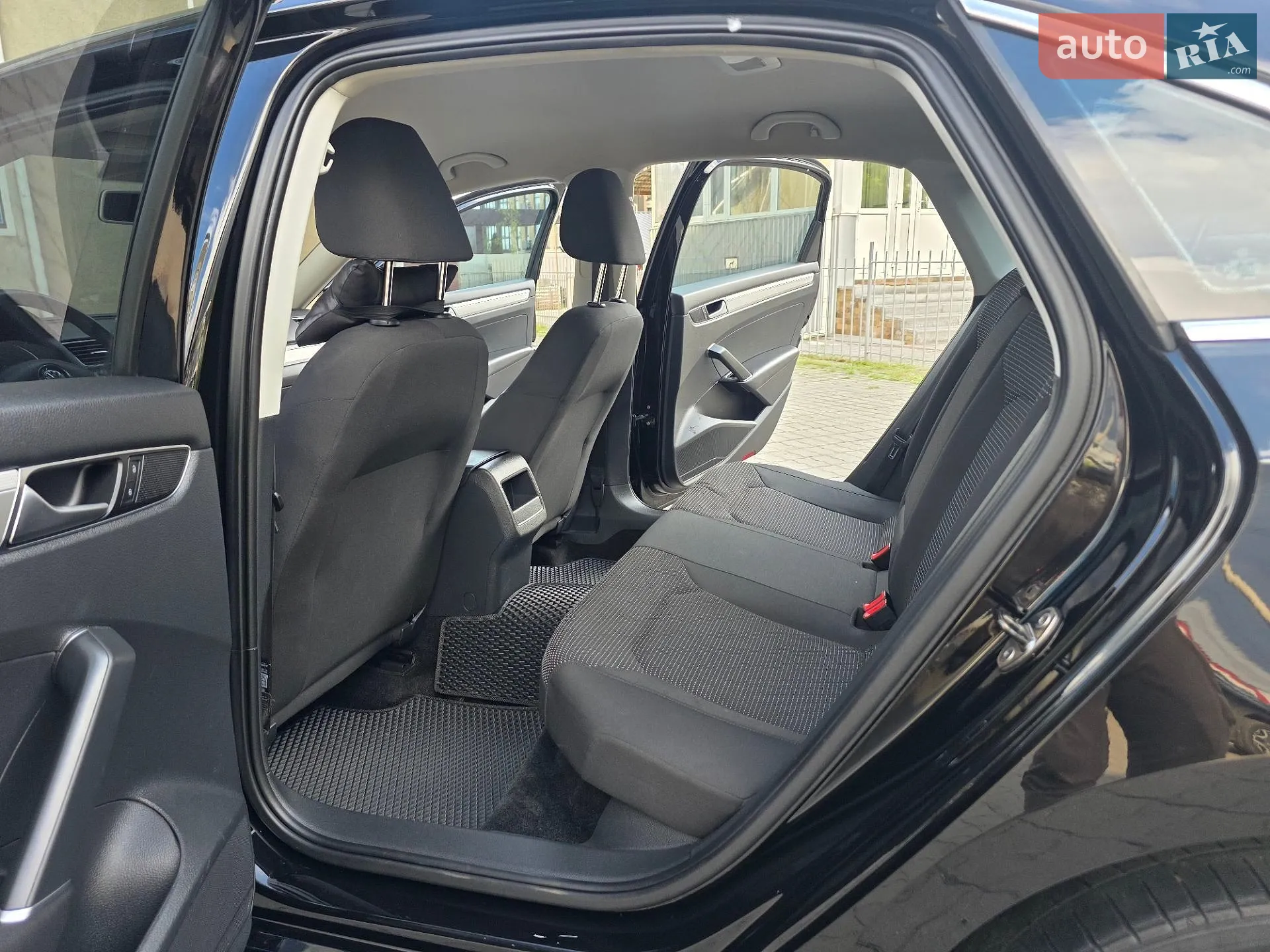 2016 Volkswagen Passat - мініатюра 34