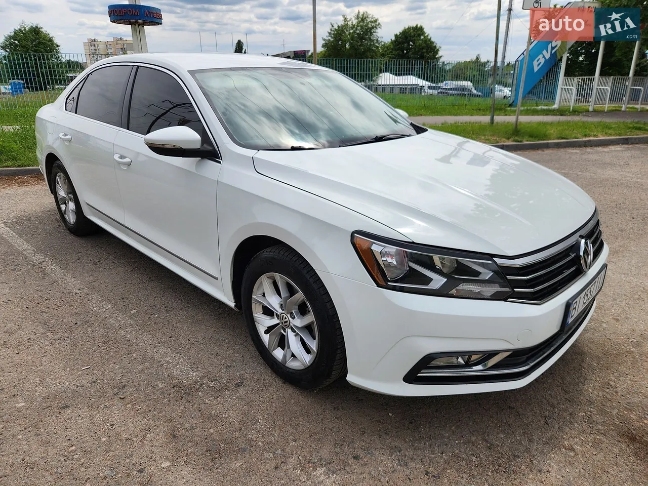 2016 Volkswagen Passat - мініатюра 19