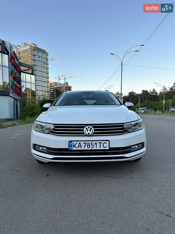 2018 Volkswagen Passat - мініатюра 13