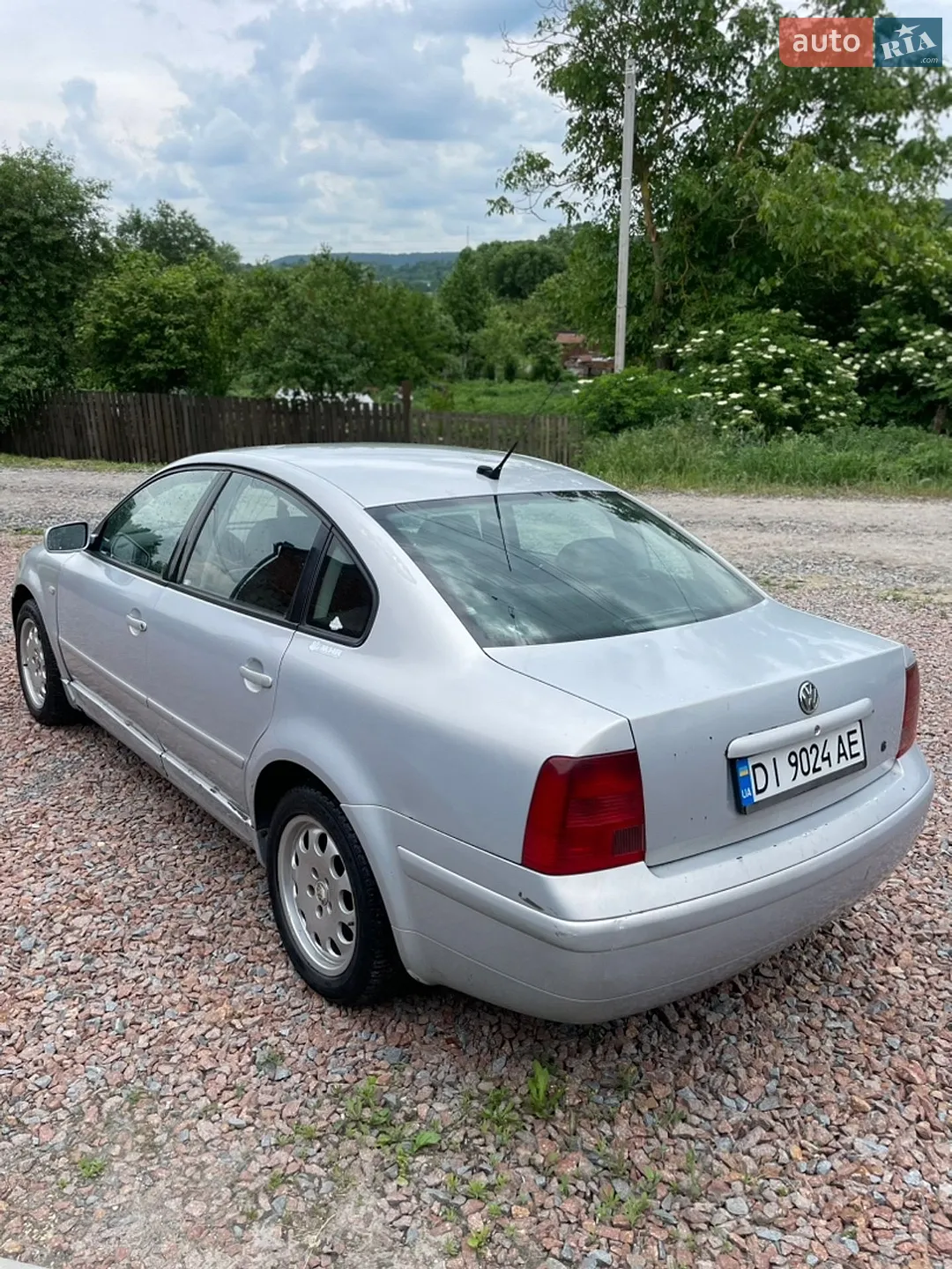 Volkswagen Passat 1999 VIN WVWZZZ31ZKE079062 фото оголошення 4 з 10