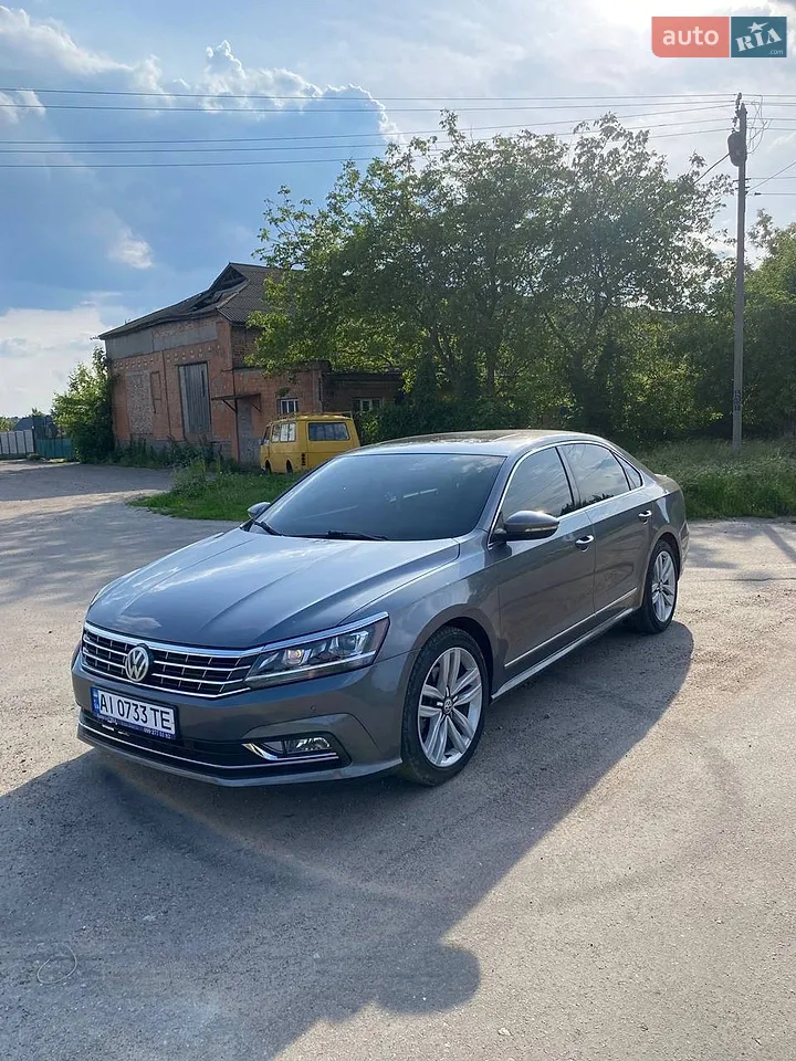 2017 Volkswagen Passat - мініатюра 40