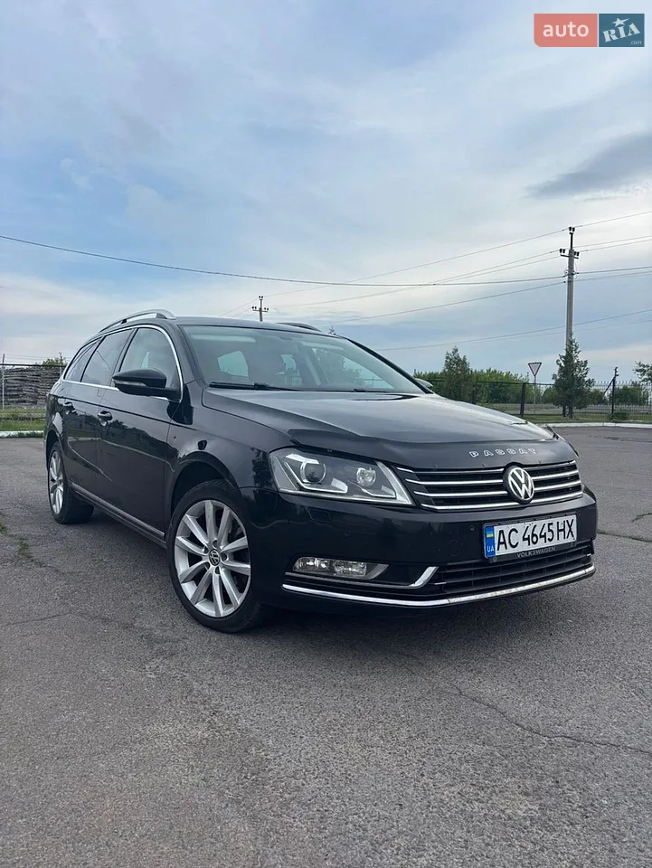 2010 Volkswagen Passat - мініатюра 9